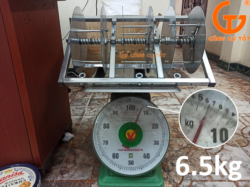 Rulo tuôn dây điện 3 khoang GT5409 Việt Nam nặng 6.5kg