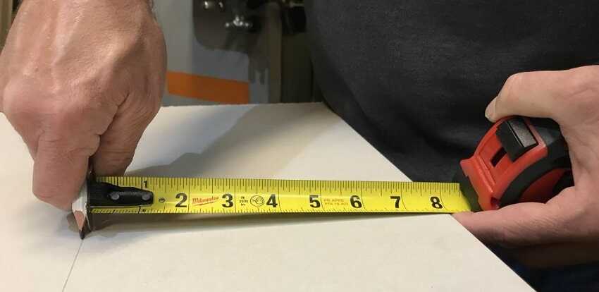 Thước cuộn dùng để đo đạc với kích thước chính xác 