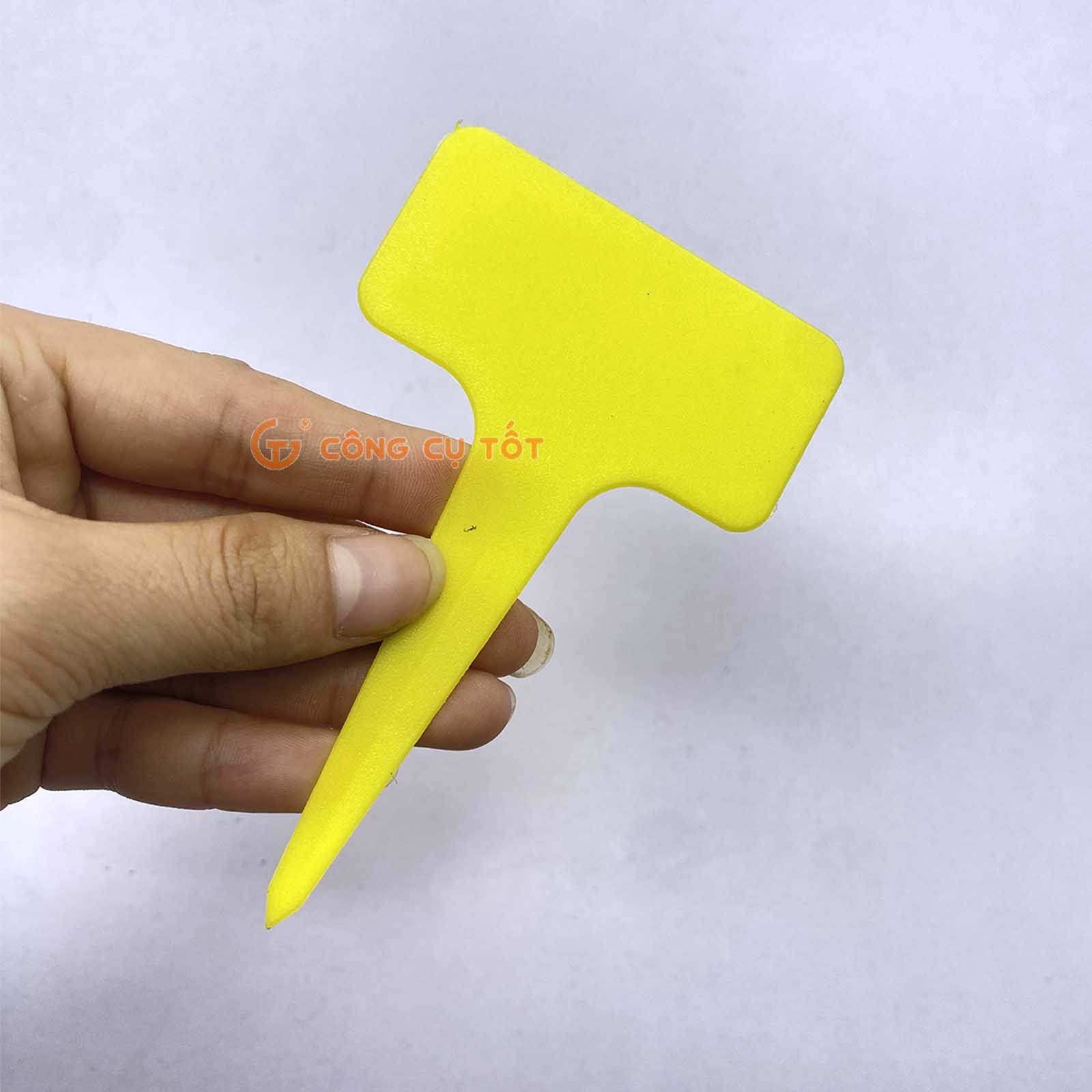 Thẻ ghi tên cây cắm đất hình chữ T 6x10cm bằng nhựa PP màu vàng