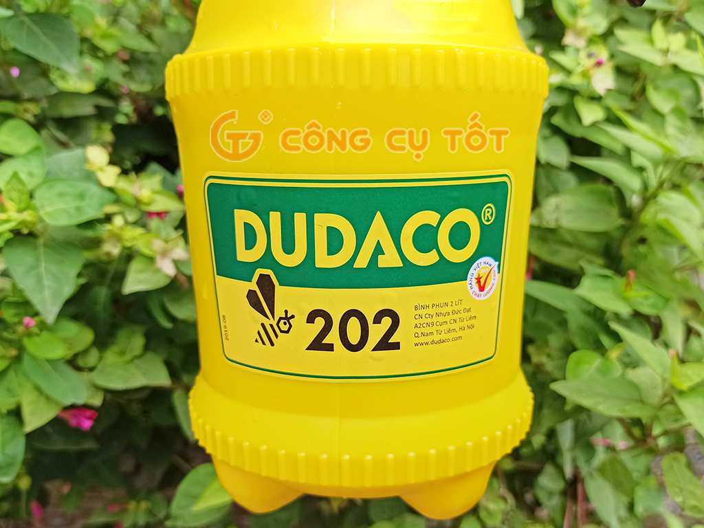 Bình 2 lít vỏ nhựa màu vàng DUDACO