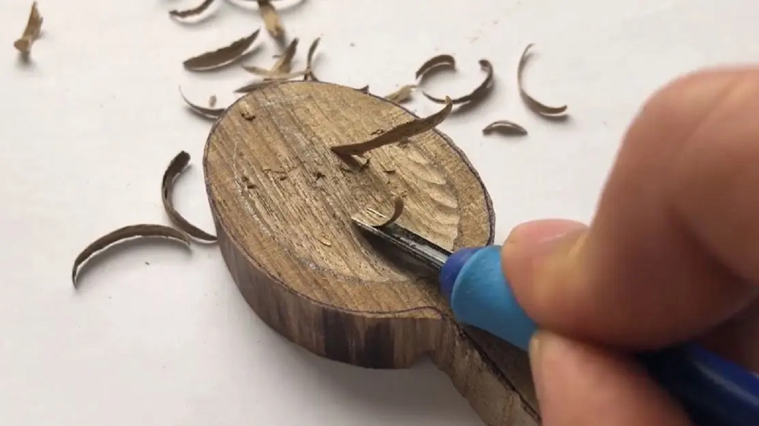 Kỹ thuật khắc thìa (Lovespoon carving)