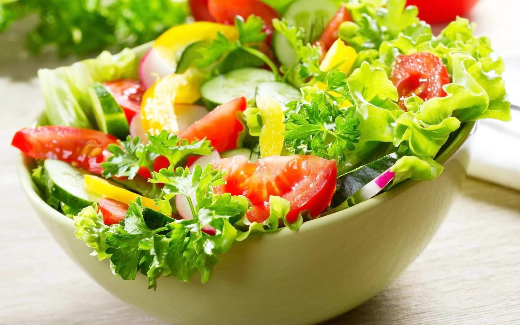 Salad cà chua bạch tuộc