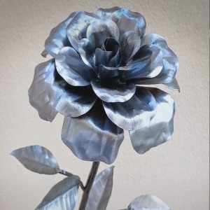 Cách làm bông hoa hồng từ kim loại