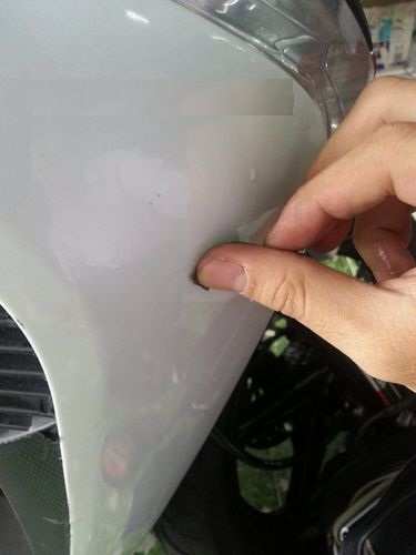 Mách nước bạn cách xóa vết xước sơn xe máy đơn giản rẻ tiền