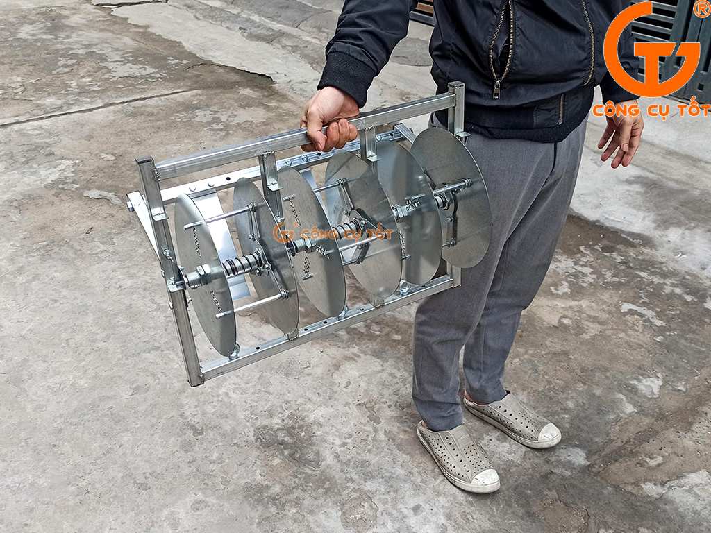 Rulo tuôn dây điện 3 khoang GT5409 Việt Nam