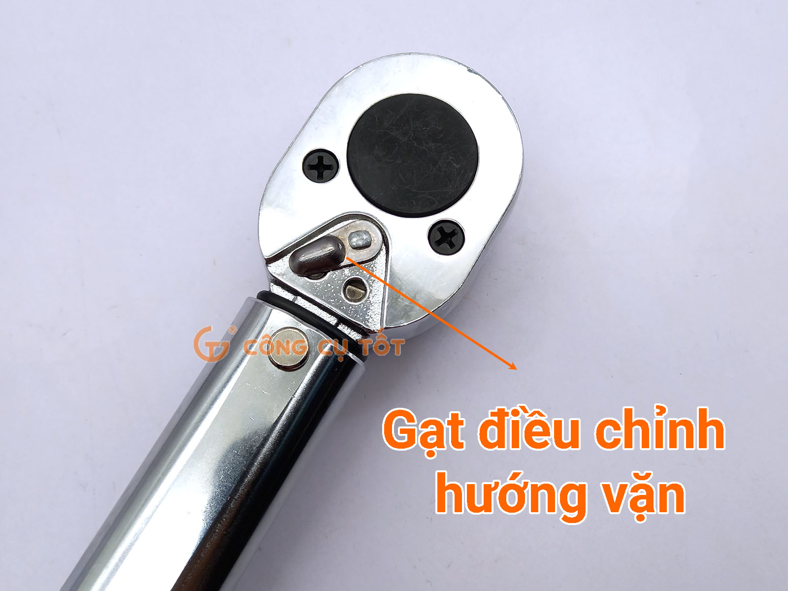 Có gạt điều chỉnh hướng vặn