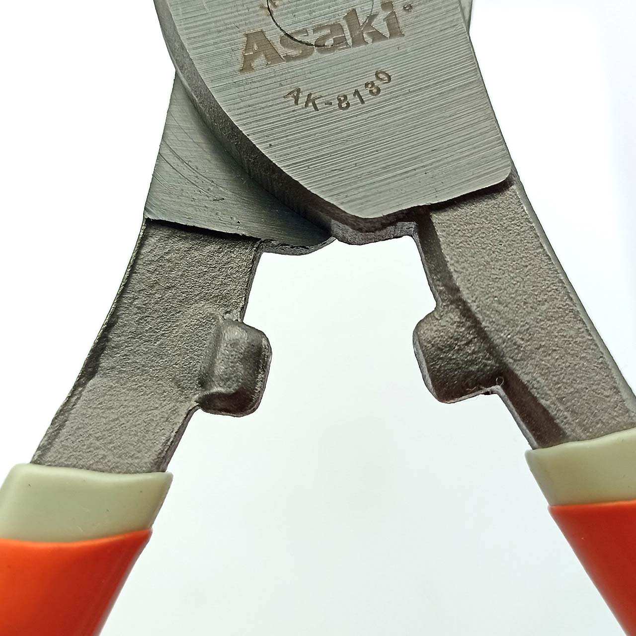 Cữ chốt cố định của kìm cắt cáp Asaki AK-8180