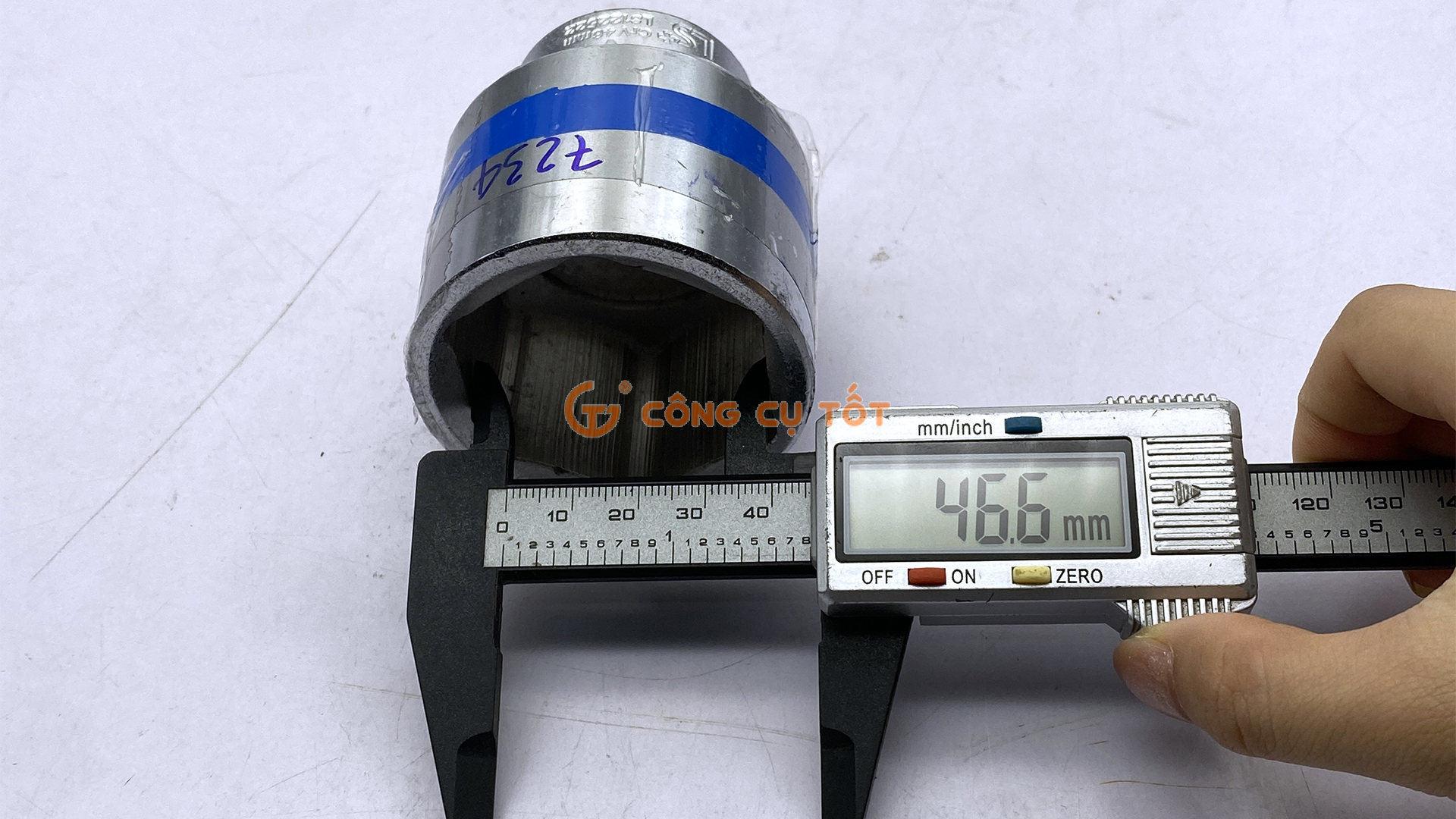 Kích thước 46mm đầu 6 cánh