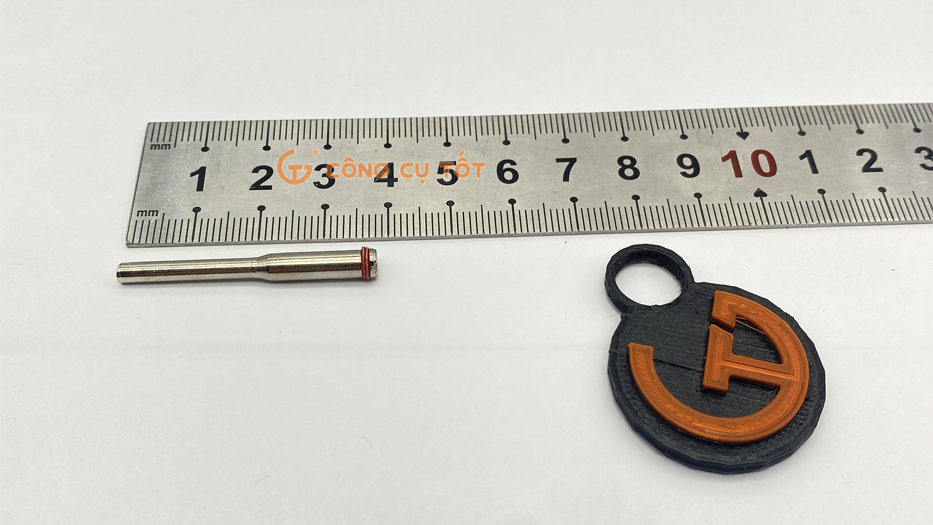 Kích thước của trục 3.17 ly đầu Ø4.4mm để lắp lưỡi cưa cắt mini