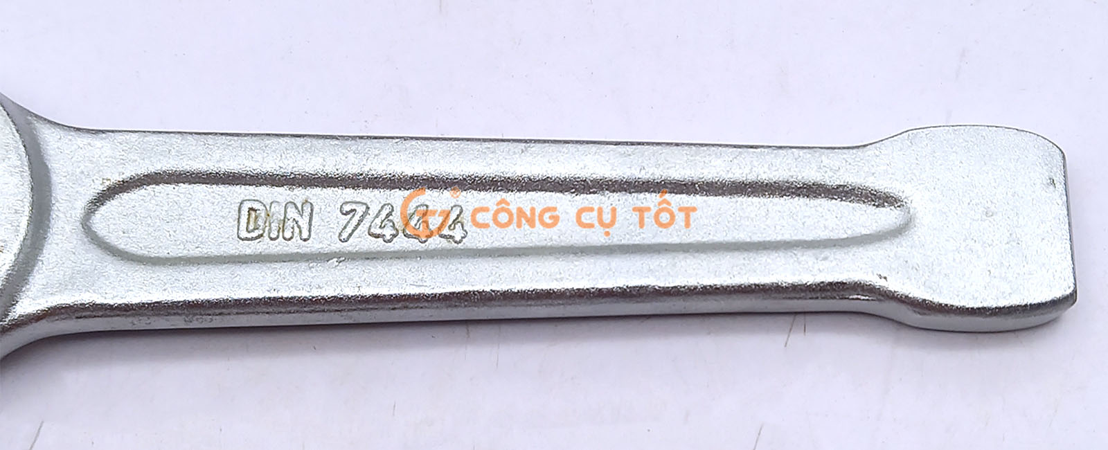 Thiết kế đạt chuẩn DIN 7444