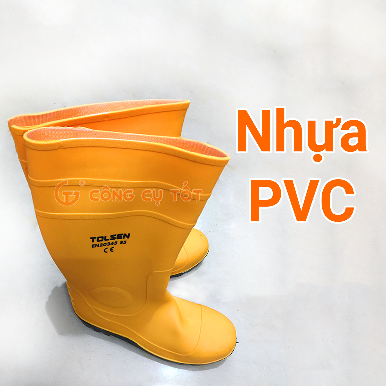 Chất liệu bằng nhựa PVC êm ái, có độ bền cao và mềm mại