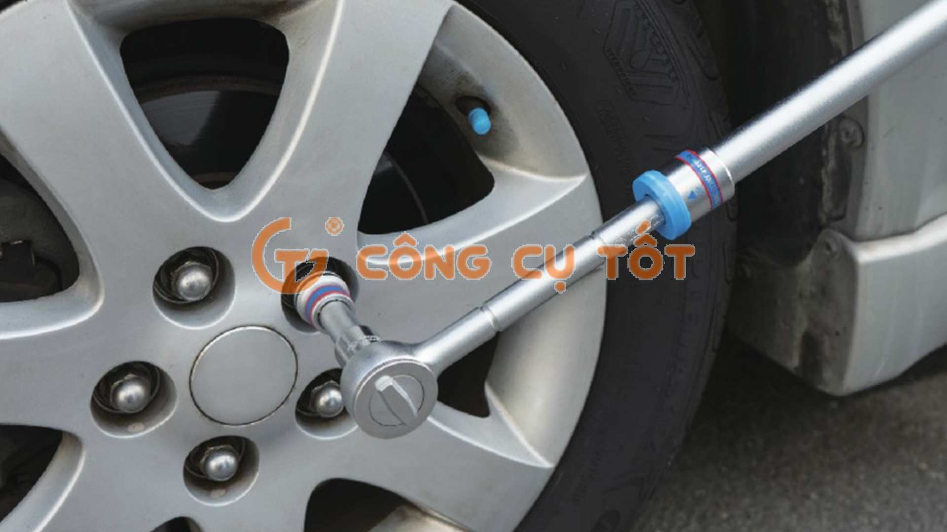 Hình ảnh sử dụng của cần xiết lực