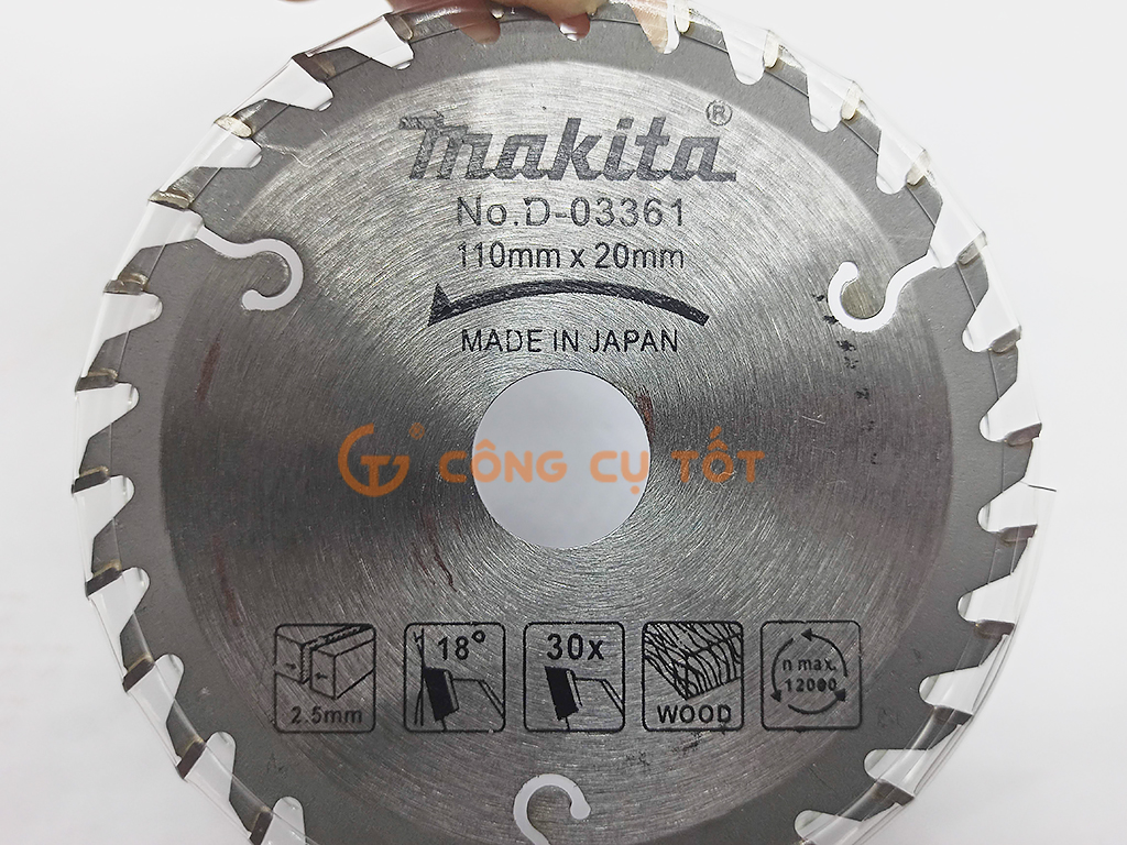 Đĩa cưa cắt xẻ gỗ hợp kim Makita Φ110 x 30 răng x mạch cắt 2mm x 11000 rpm