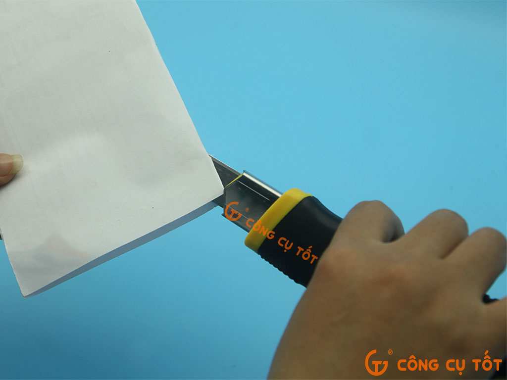 Dao rọc giấy Bosi BS31003 dễ dàng rọc giấy theo ý muốn, vết cắt ngọt