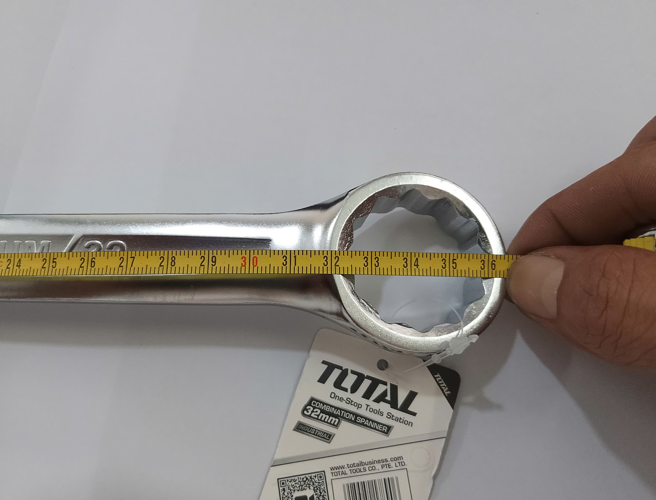 Hình ảnh 3 của mặt hàng Cờ lê vòng miệng 32mm Total