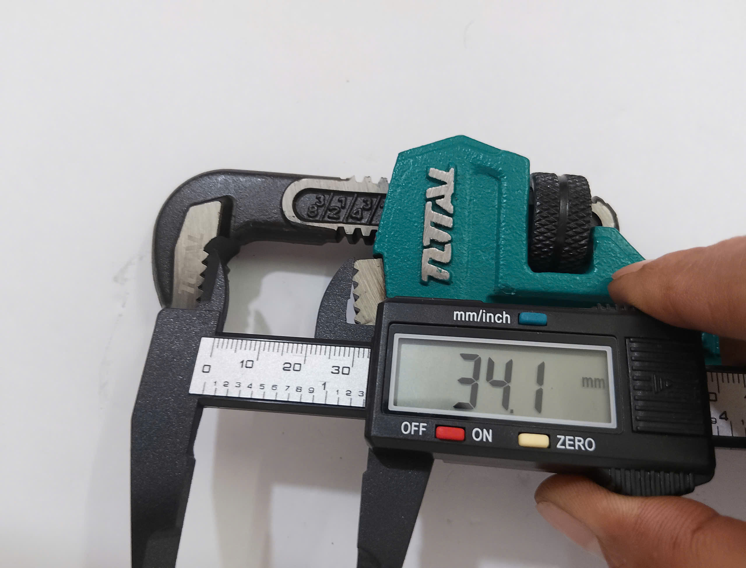 Hình ảnh 5 của mặt hàng Mỏ lết răng 8 inch Total