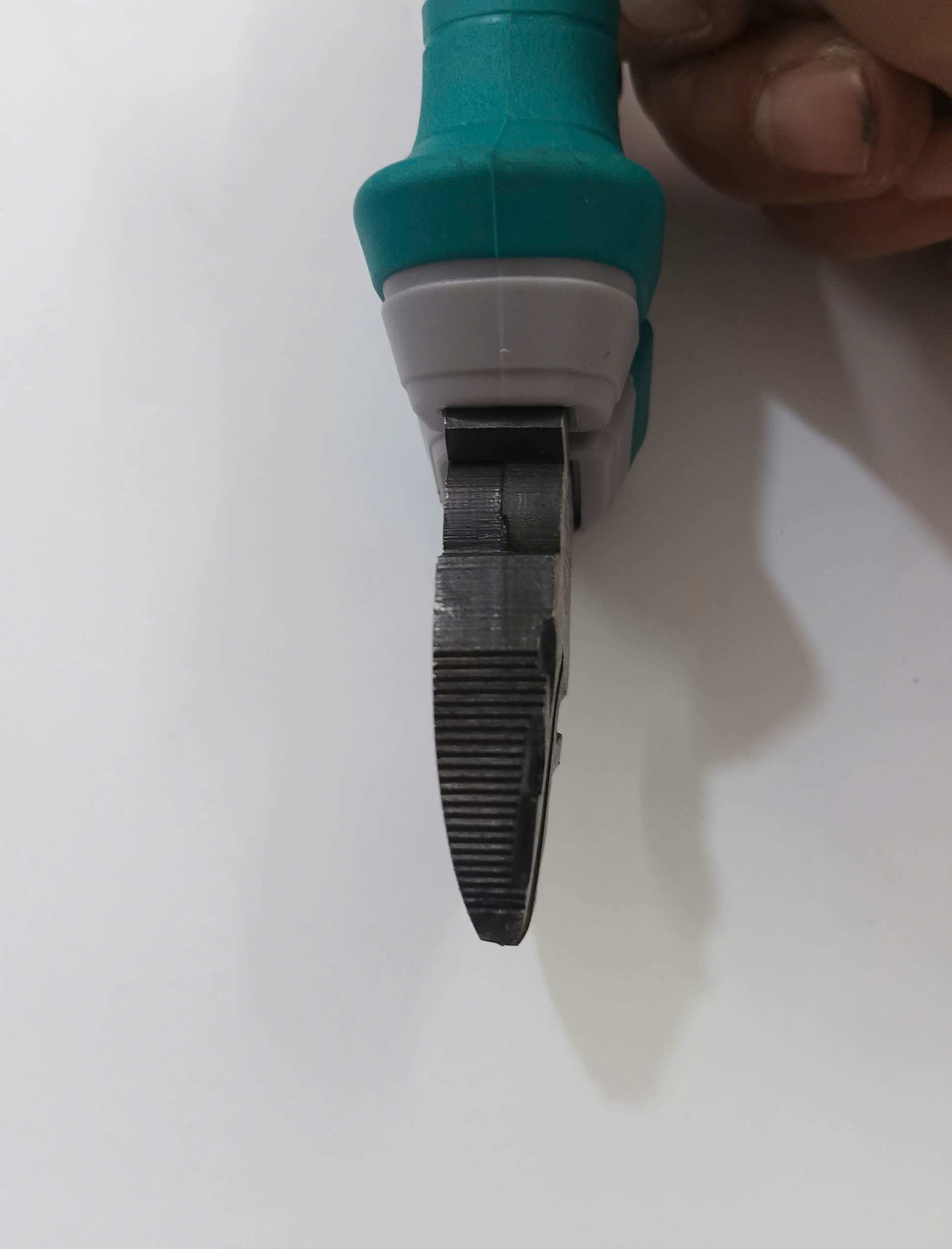 Hình ảnh 8 của mặt hàng Kềm cắt 7"/180mm Total