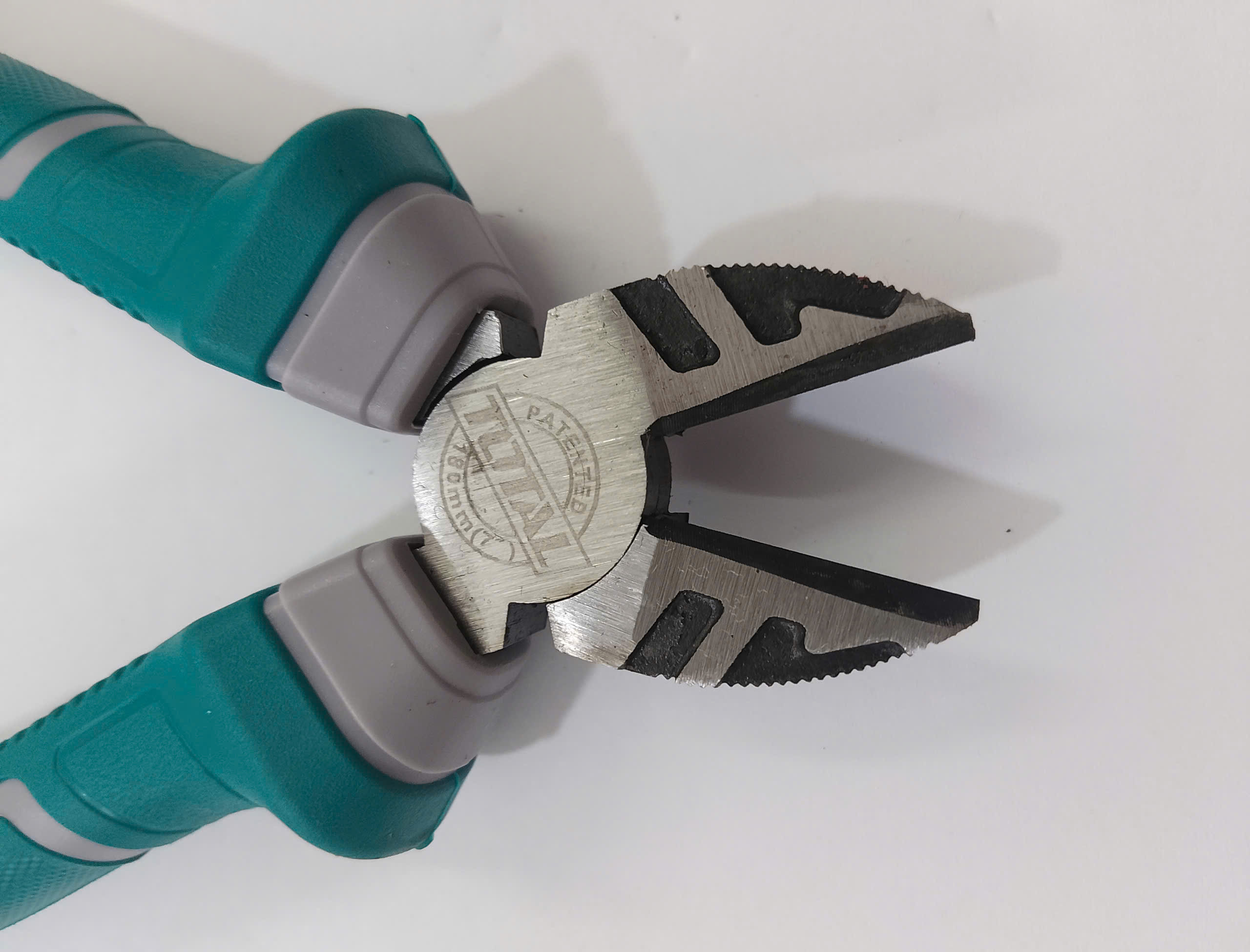 Hình ảnh 9 của mặt hàng Kềm cắt 7"/180mm Total