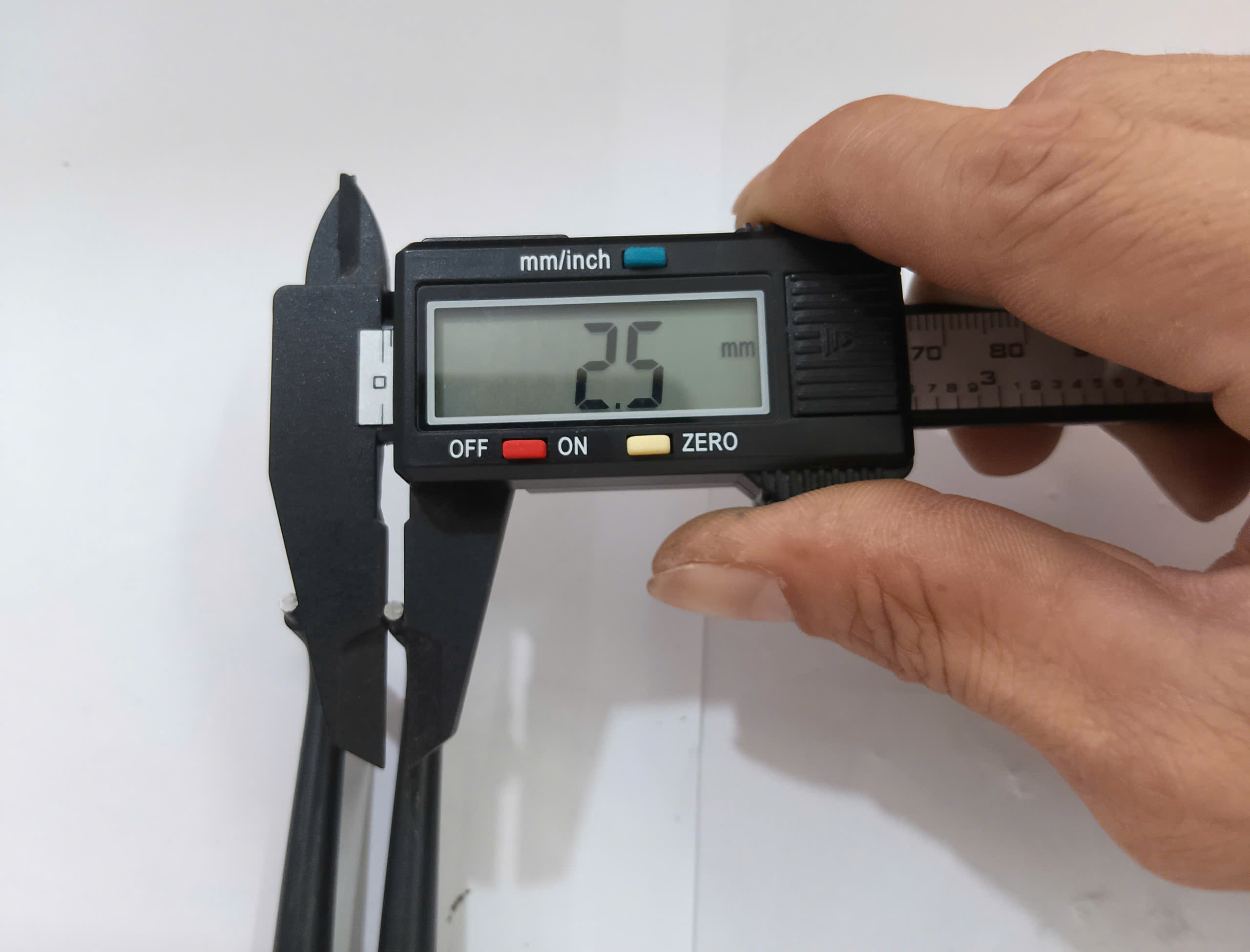 Hình ảnh 11 của mặt hàng Kìm phe cong ngoài C-Mart B0024-13 13"