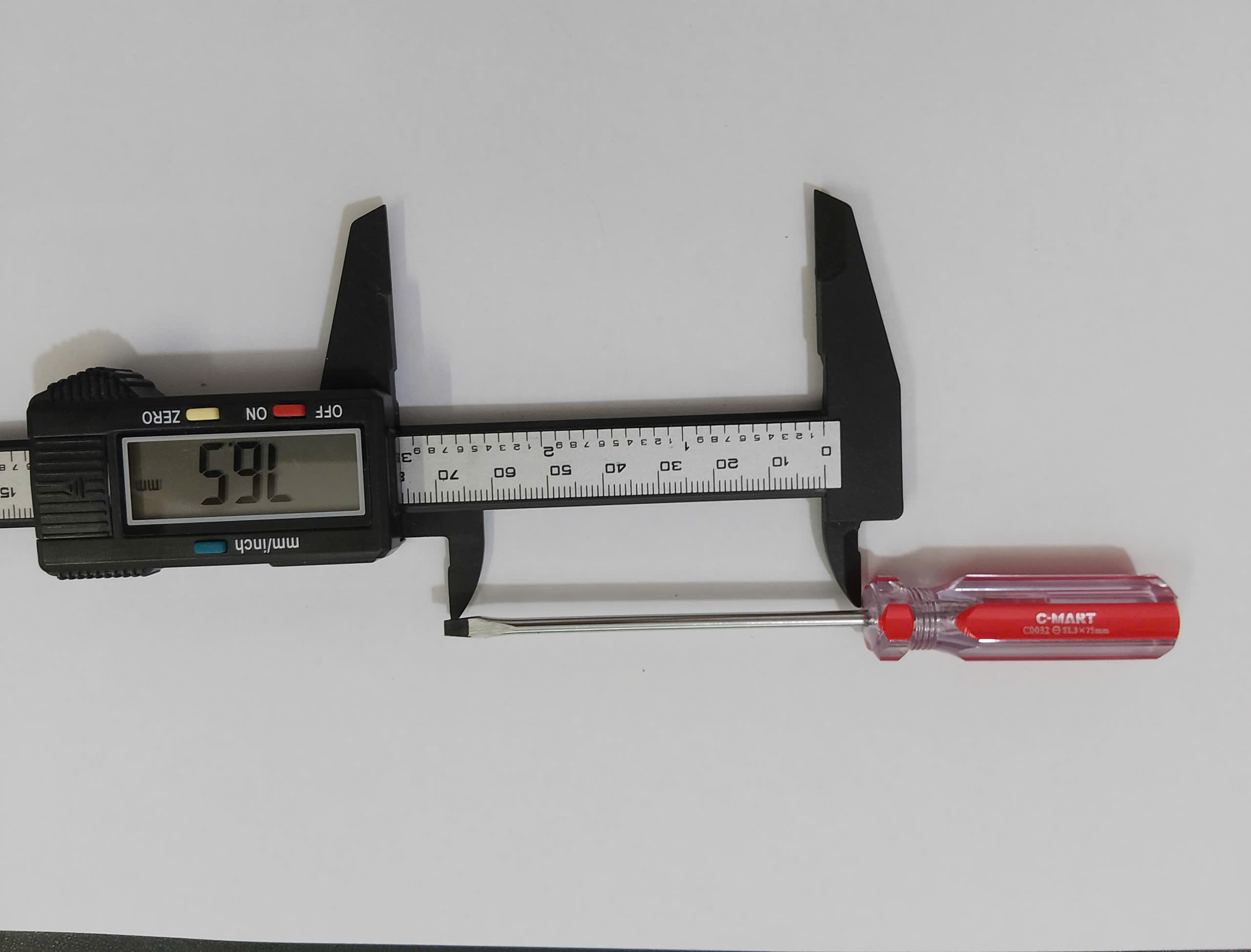 Hình ảnh 6 của mặt hàng Tu vít dẹp cán màu 3.2*75-