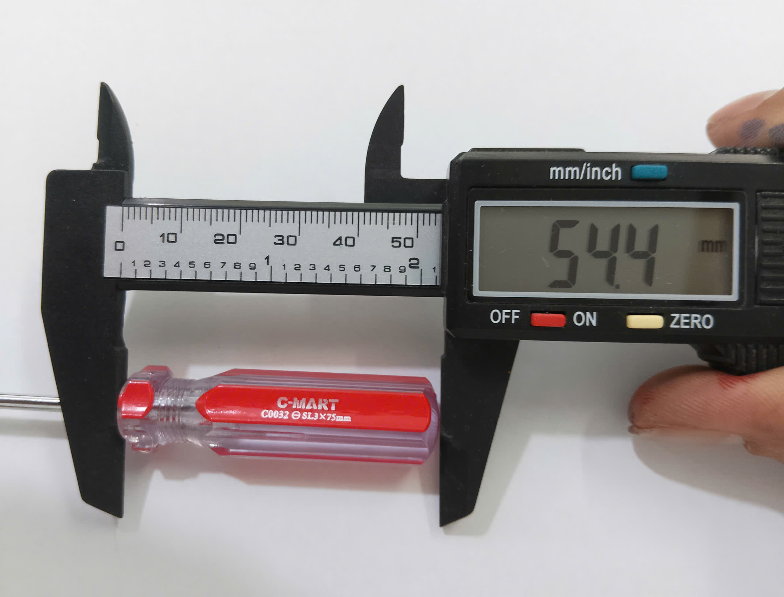 Hình ảnh 7 của mặt hàng Tu vít dẹp cán màu 3.2*75-