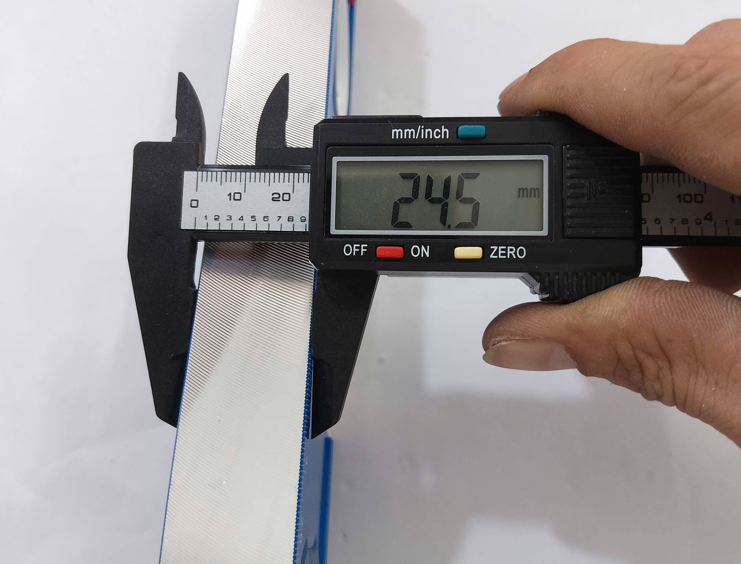 Hình ảnh 4 của mặt hàng Thước thủy có từ  300mm/12"