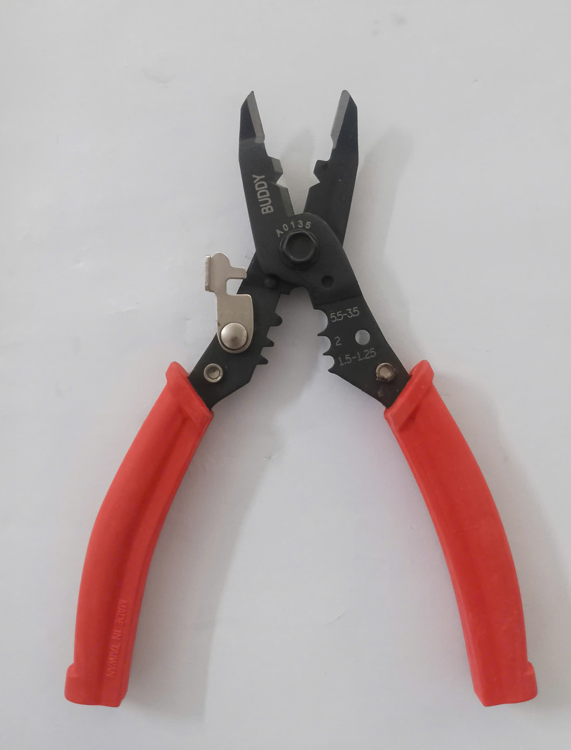 Hình ảnh 12 của mặt hàng Kìm cắt, bấm cốt, tuốt dây Buddy