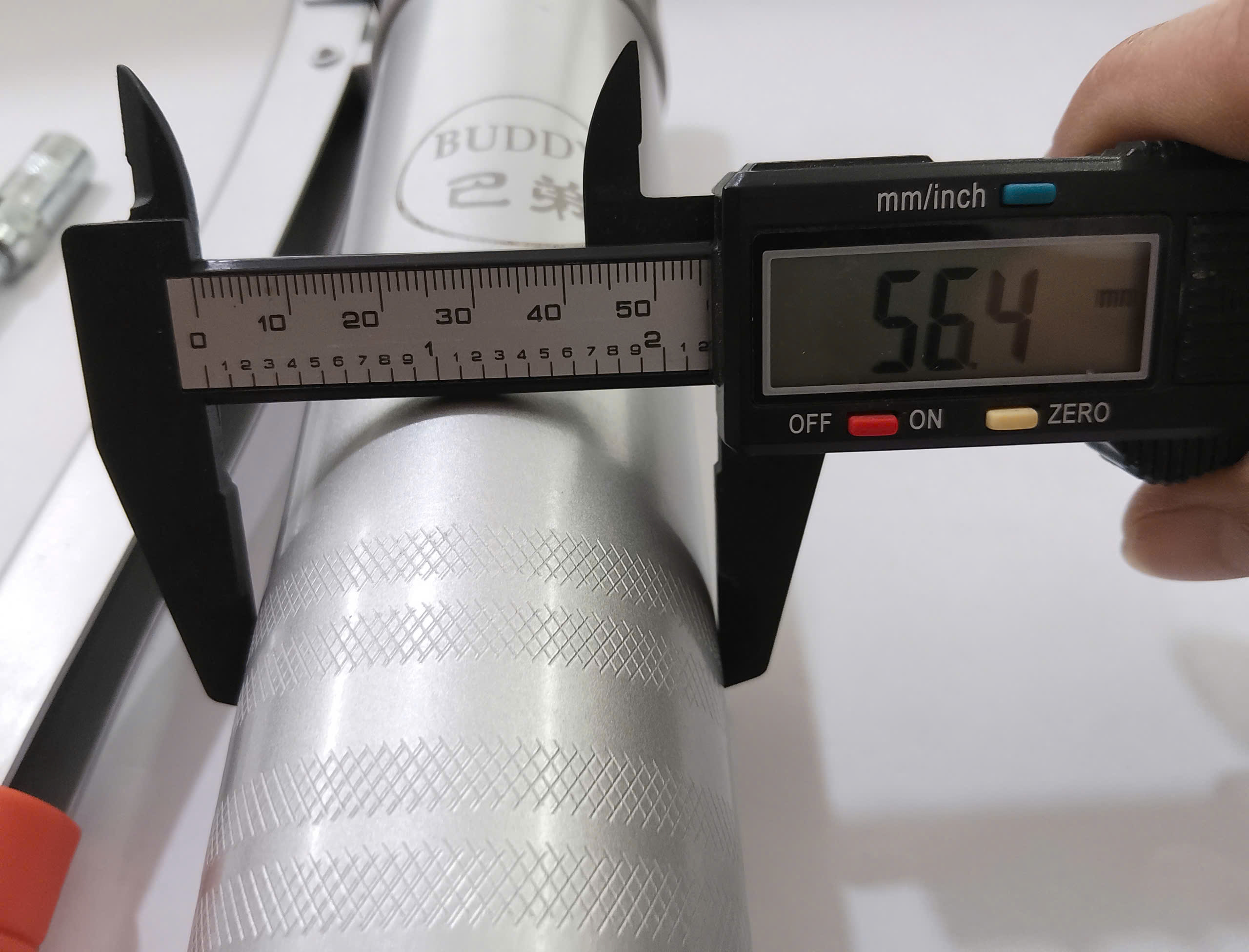 Hình ảnh 10 của mặt hàng Súng bơm mỡ 400cc Buddy