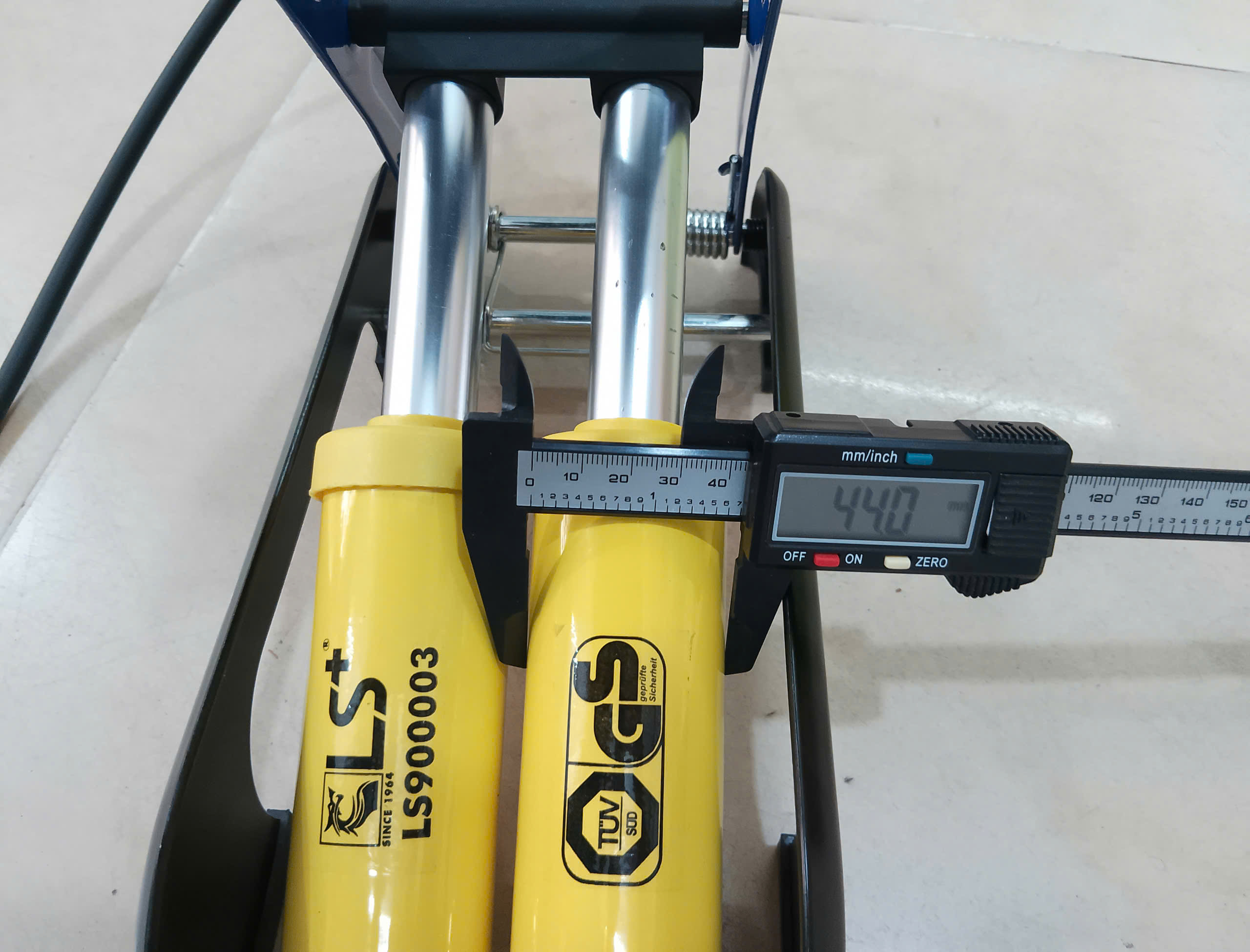 Hình ảnh 13 của mặt hàng Bơm Đạp 2 Ống