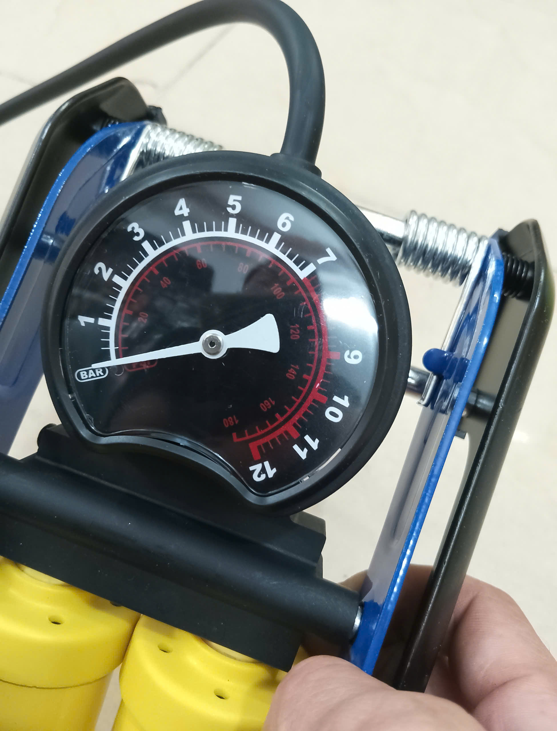 Hình ảnh 4 của mặt hàng Bơm Đạp 2 Ống