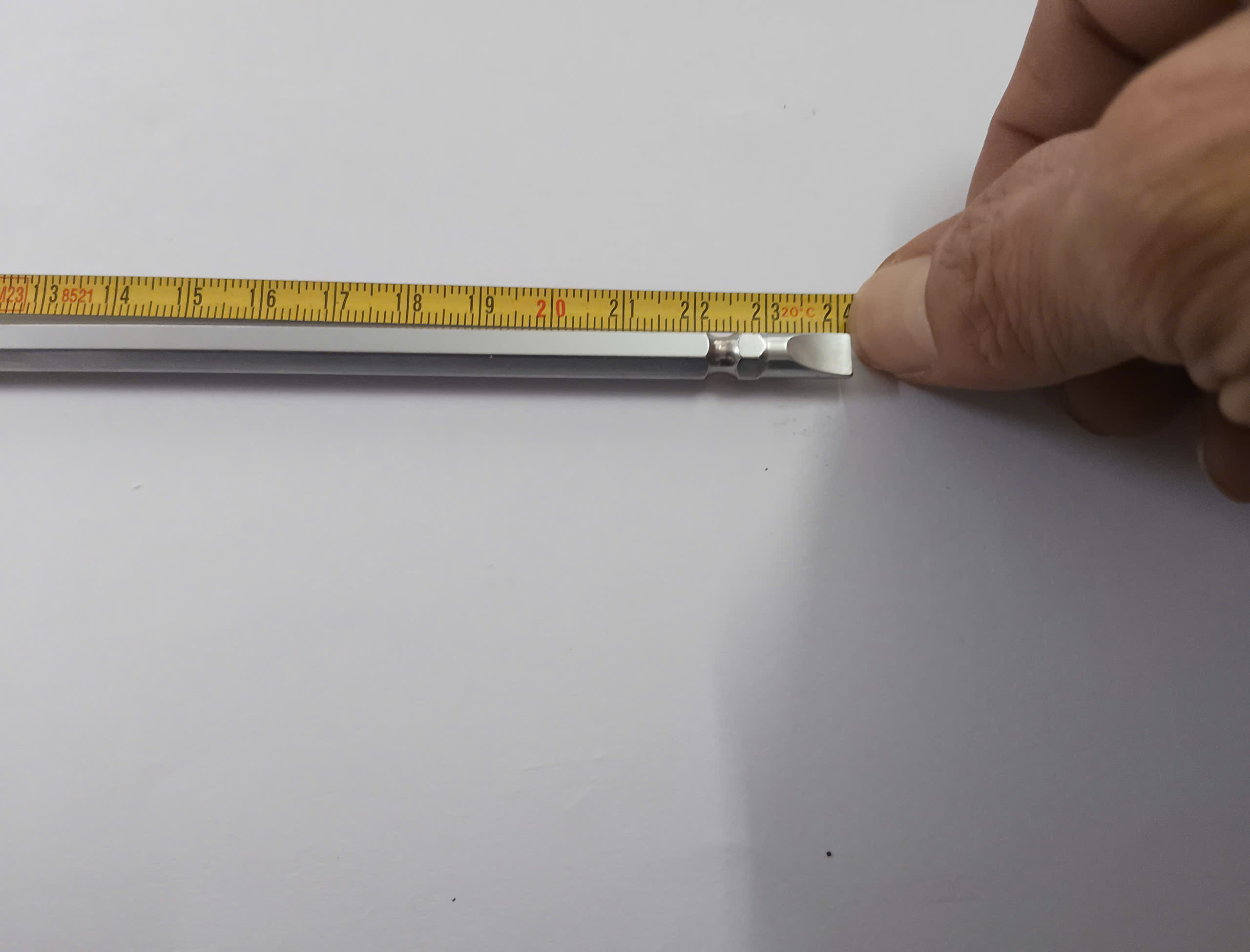 Hình ảnh 17 của mặt hàng Tô vít 2 đầu S2 6x200mm LS