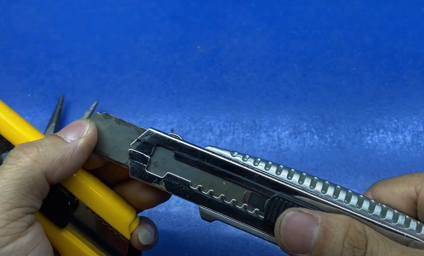 Hình ảnh 4 của mặt hàng Lưỡi dao rọc 25MM (10c) Stanley 0-11-325