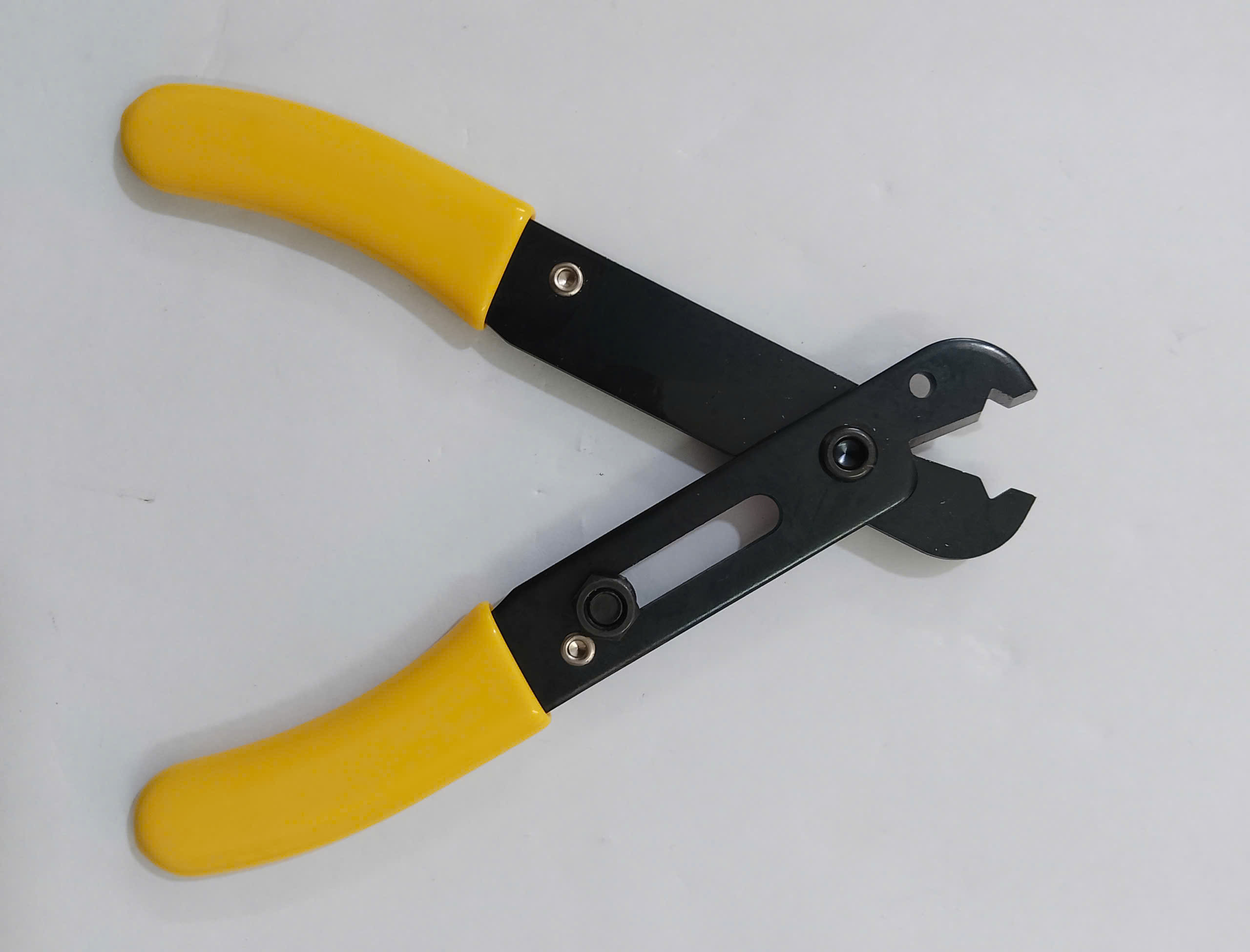 Hình ảnh 16 của mặt hàng Kềm tuốt dây 130mm Stanley 84-214-22