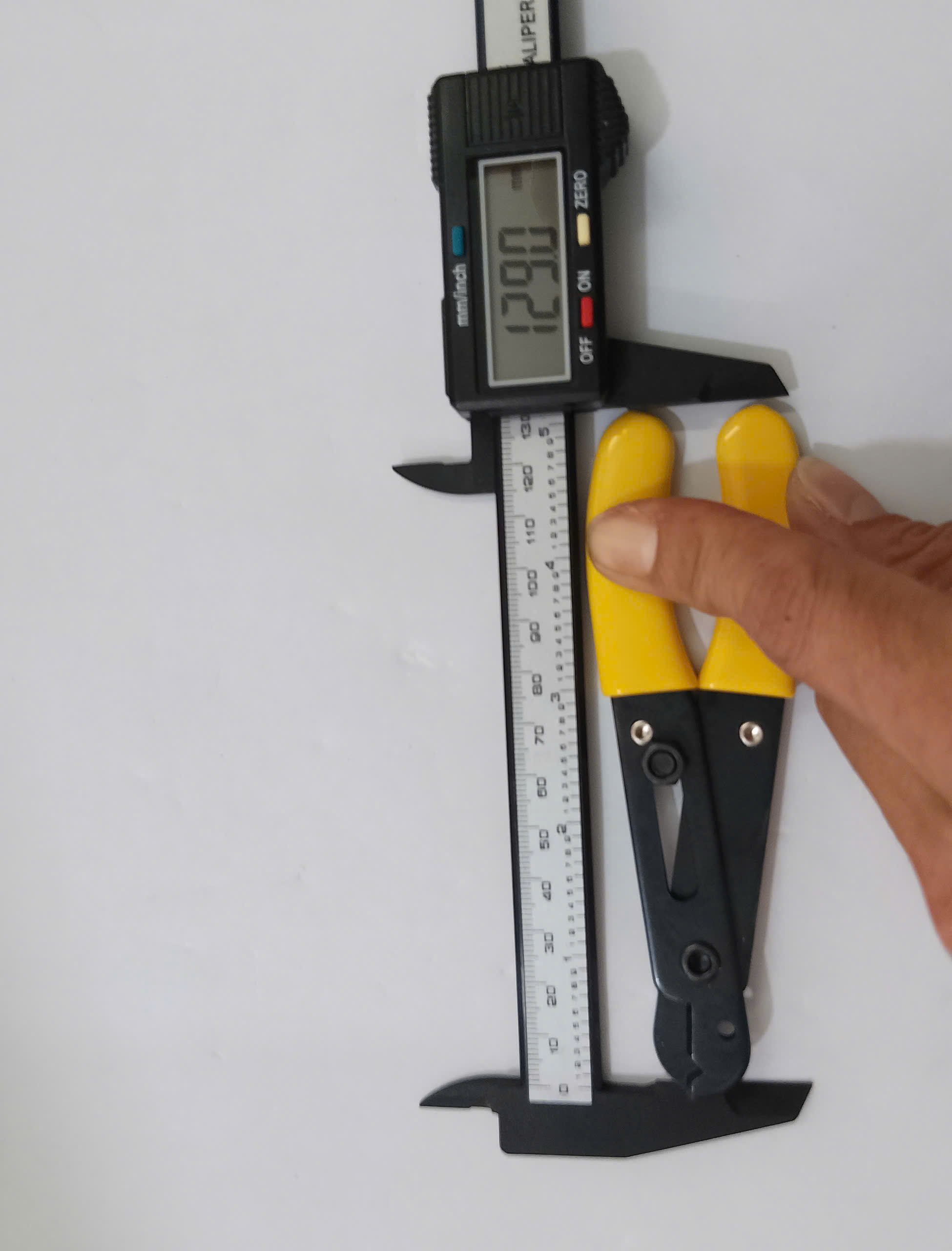 Hình ảnh 18 của mặt hàng Kềm tuốt dây 130mm Stanley 84-214-22