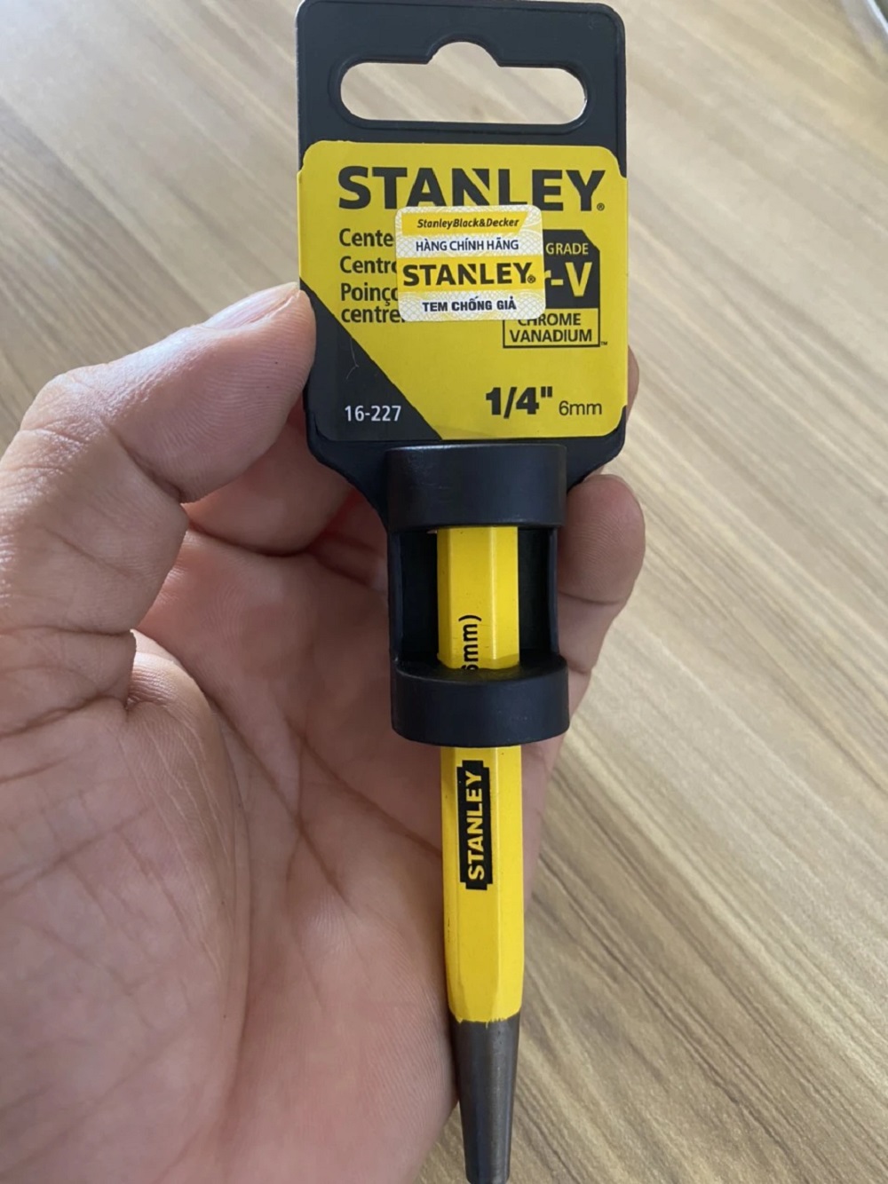 Hình ảnh 11 của mặt hàng Đục gỗ cầm tay 1/4" Stanley 16-227