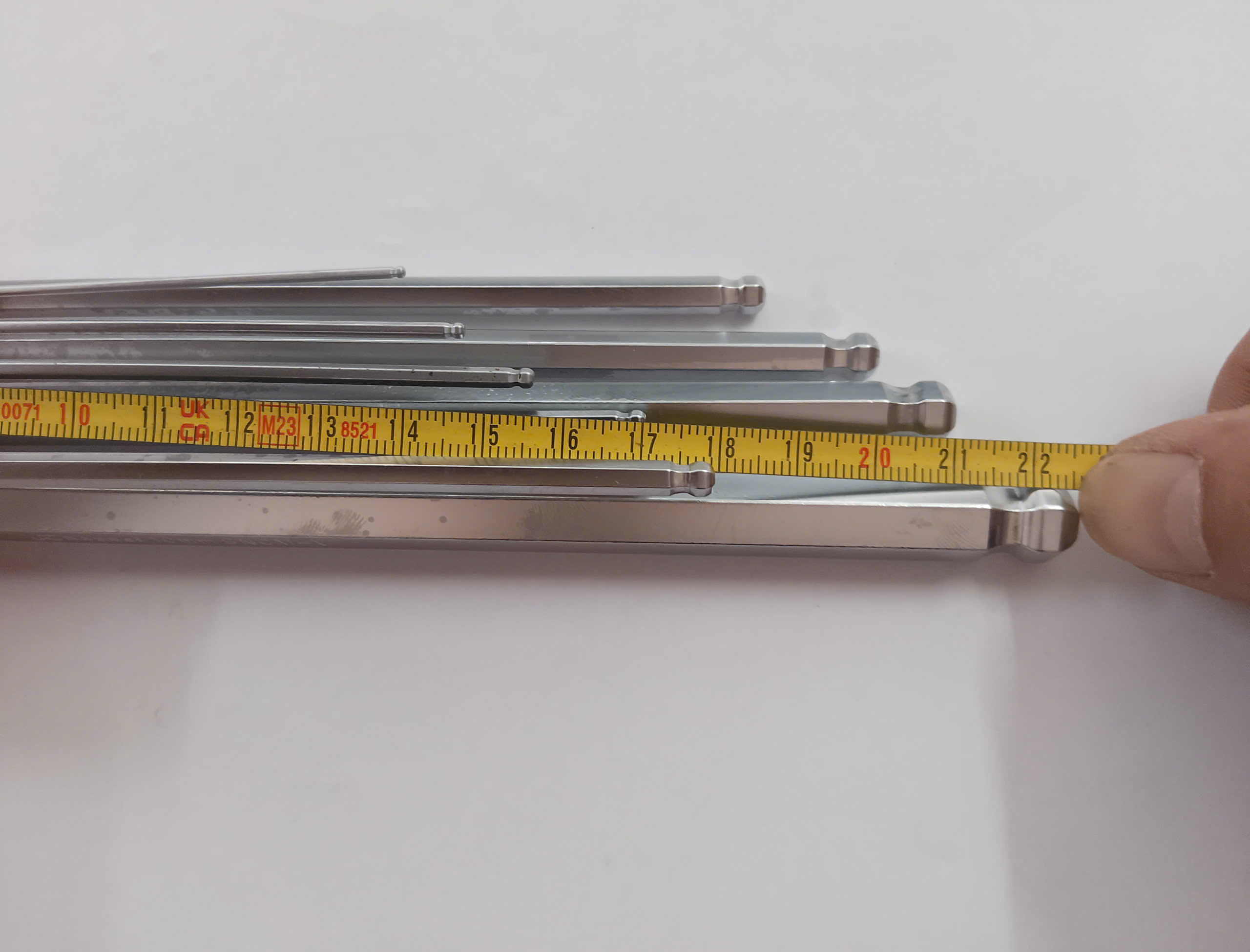 Hình ảnh 5 của mặt hàng BỘ LỤC GIÁC TRẮNG XI MỜ 9PC K-0191