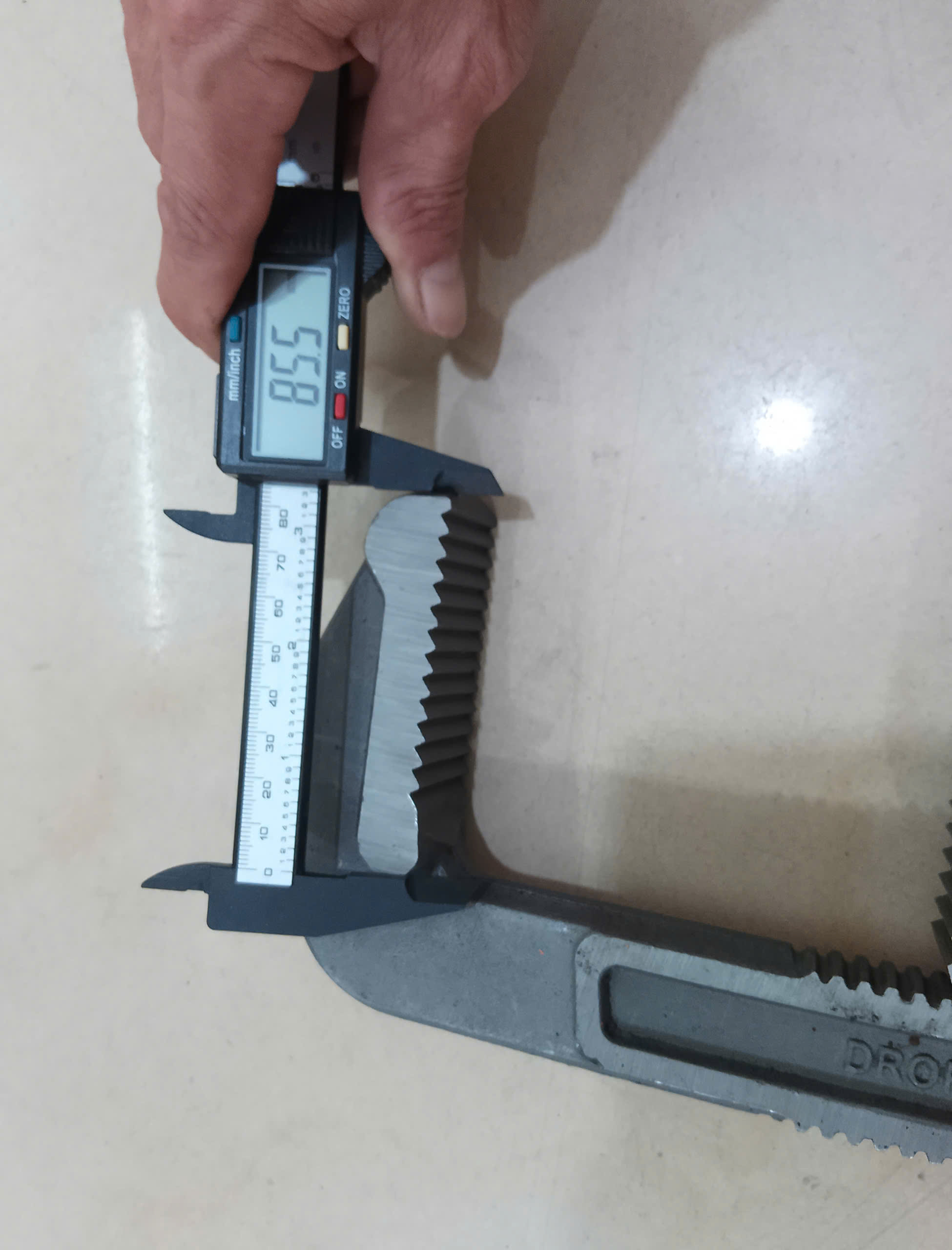 Hình ảnh 24 của mặt hàng Mỏ lết răng 36”/900mm Asaki AK-0637