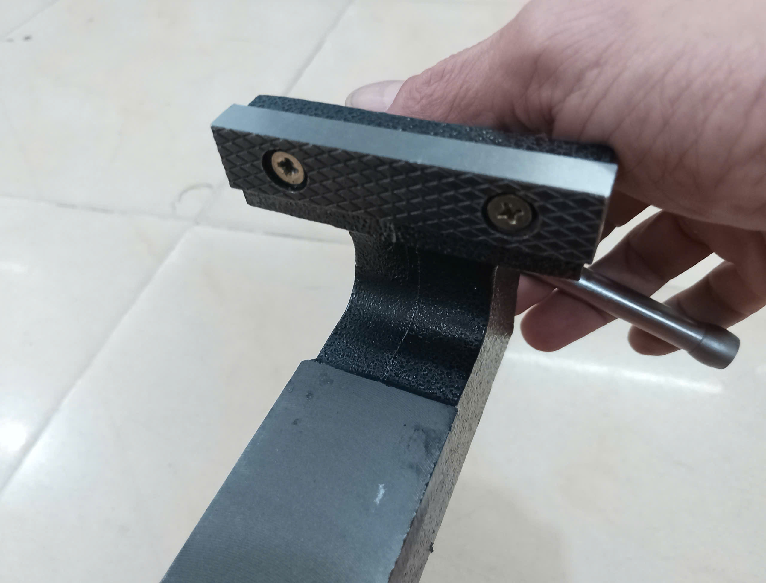 Hình ảnh 16 của mặt hàng Ê tô bàn nguội 3"/75mm ( H = 13cm - Max = 10cm ) Asaki AK-0666