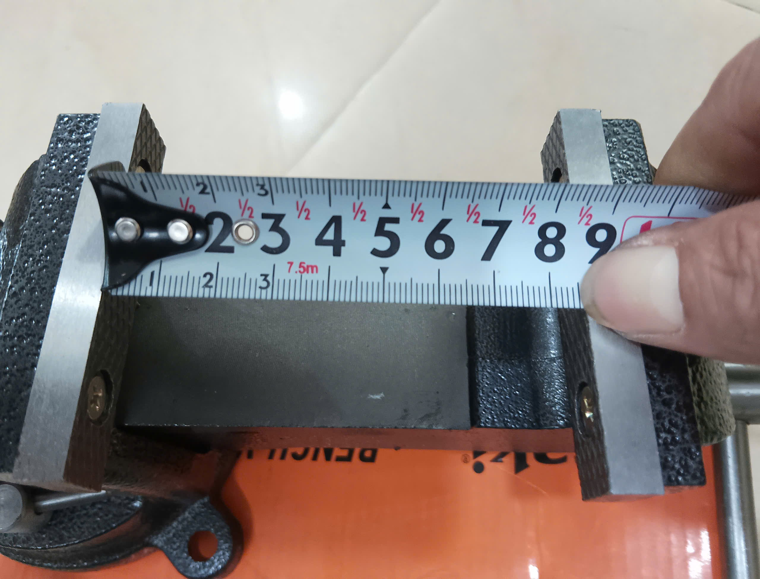 Hình ảnh 18 của mặt hàng Ê tô bàn nguội 3"/75mm ( H = 13cm - Max = 10cm ) Asaki AK-0666