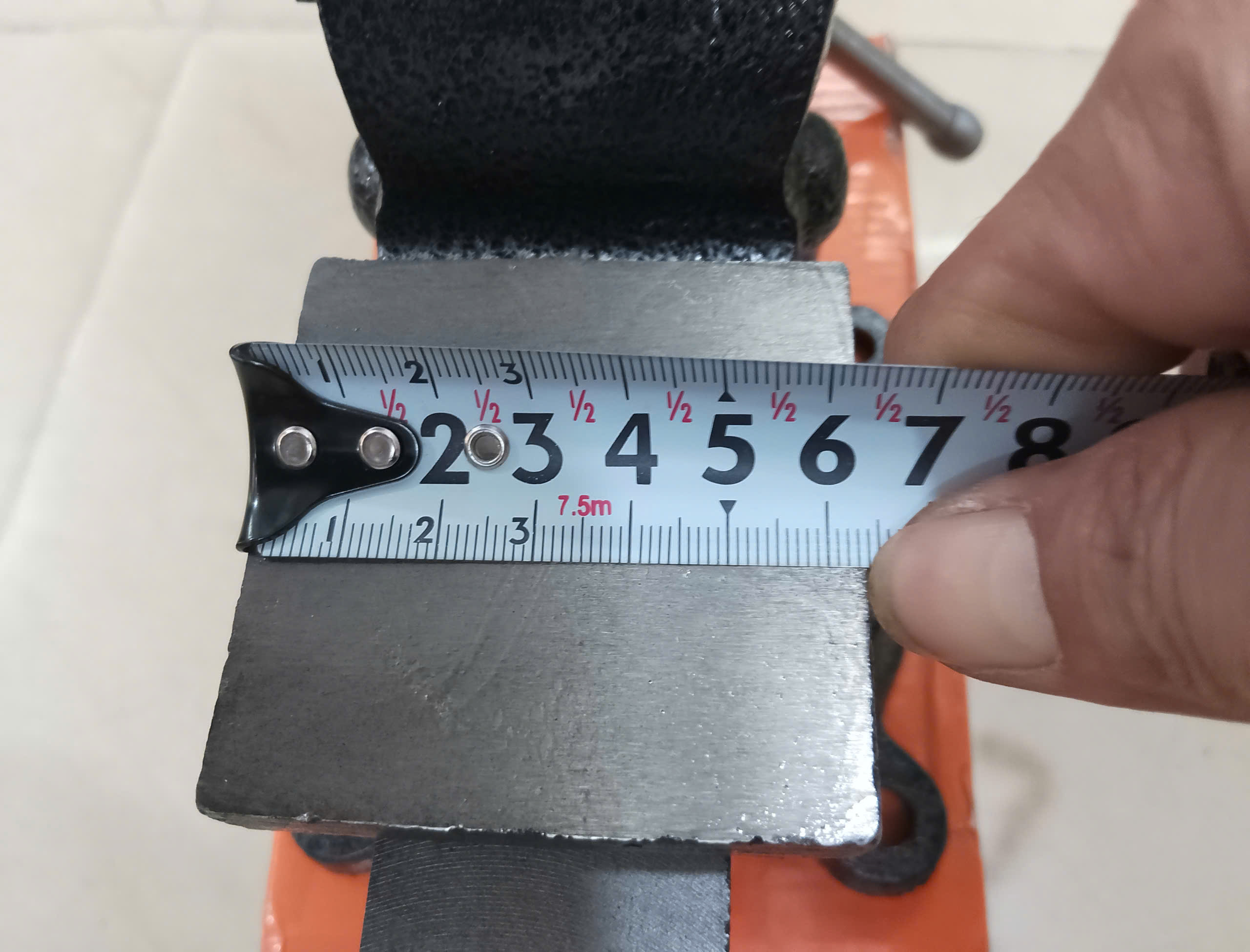 Hình ảnh 23 của mặt hàng Ê tô bàn nguội 3"/75mm ( H = 13cm - Max = 10cm ) Asaki AK-0666