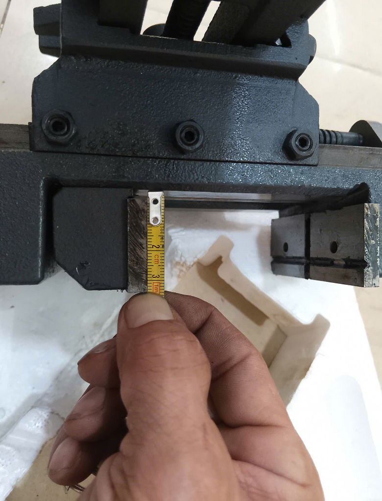 Hình ảnh 25 của mặt hàng Ê tô bàn phay chữ thập   H = 12.5cm - Max = 7cm 3”/75mm Asaki AK-7030