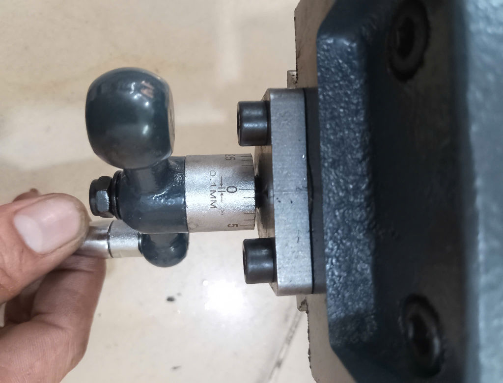 Hình ảnh 20 của mặt hàng Ê tô bàn phay chữ thập   H = 12.5cm - Max = 7cm 3”/75mm Asaki AK-7030