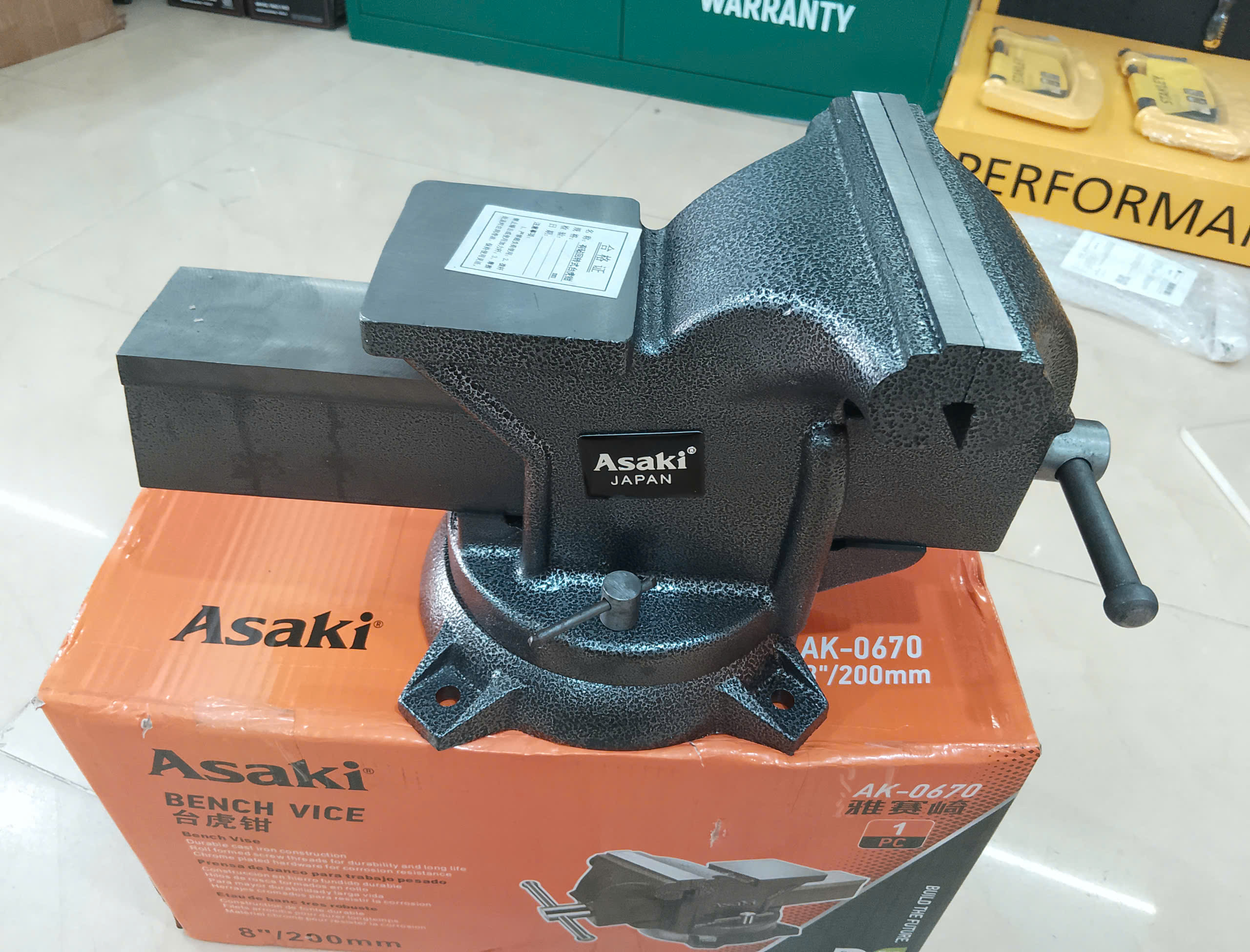 Hình ảnh 24 của mặt hàng Ê tô bàn nguội 8''/200mm ( H = 19cm - Max = 17cm ) Asaki AK-0670