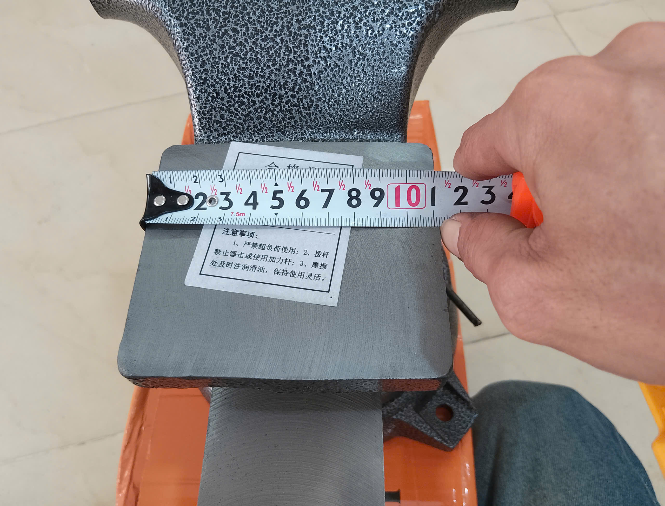 Hình ảnh 18 của mặt hàng Ê tô bàn nguội 8''/200mm ( H = 19cm - Max = 17cm ) Asaki AK-0670