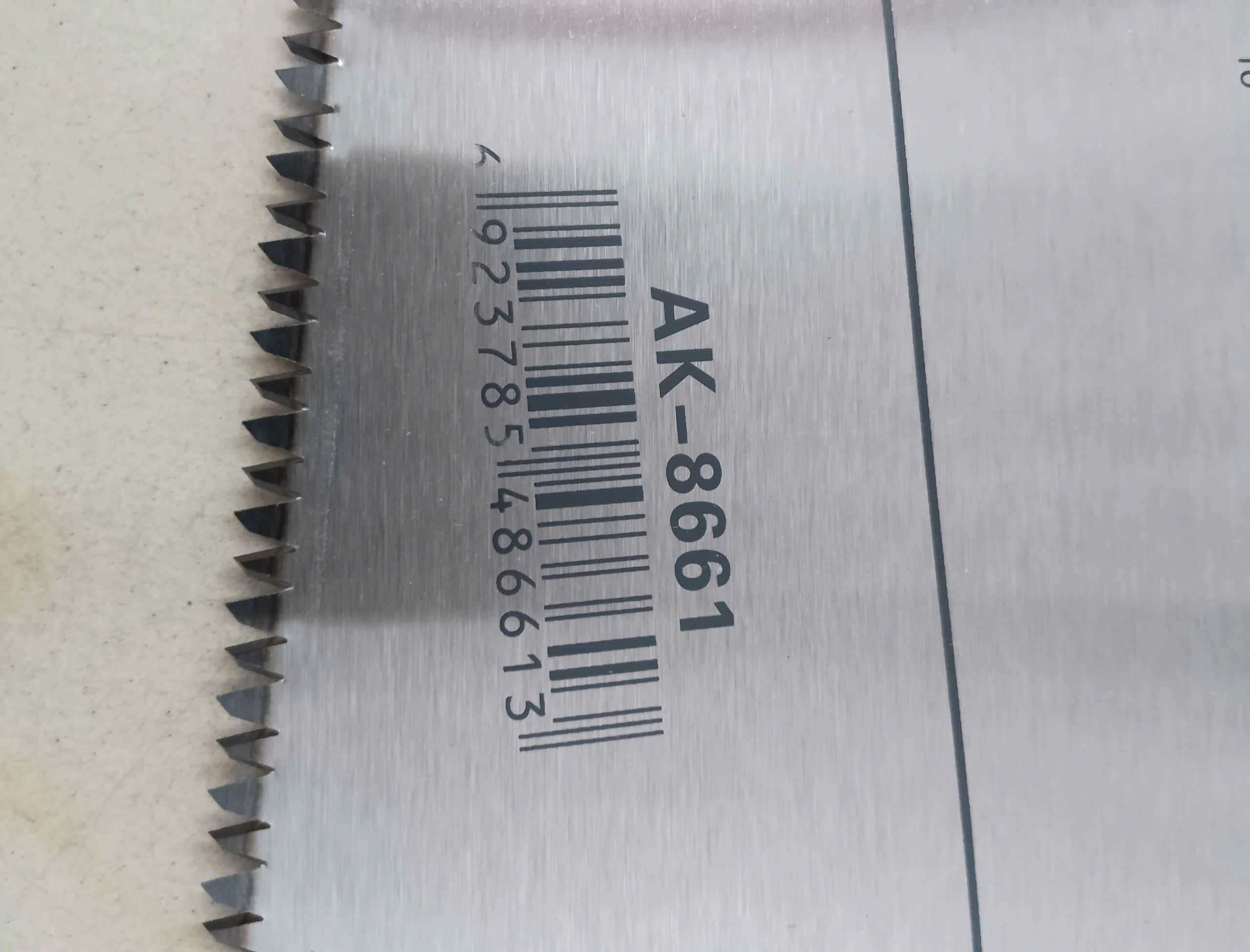 Hình ảnh 12 của mặt hàng Cưa gỗ cầm tay (cán nhựa dẻo ABS) 22''/550mm AK-8661