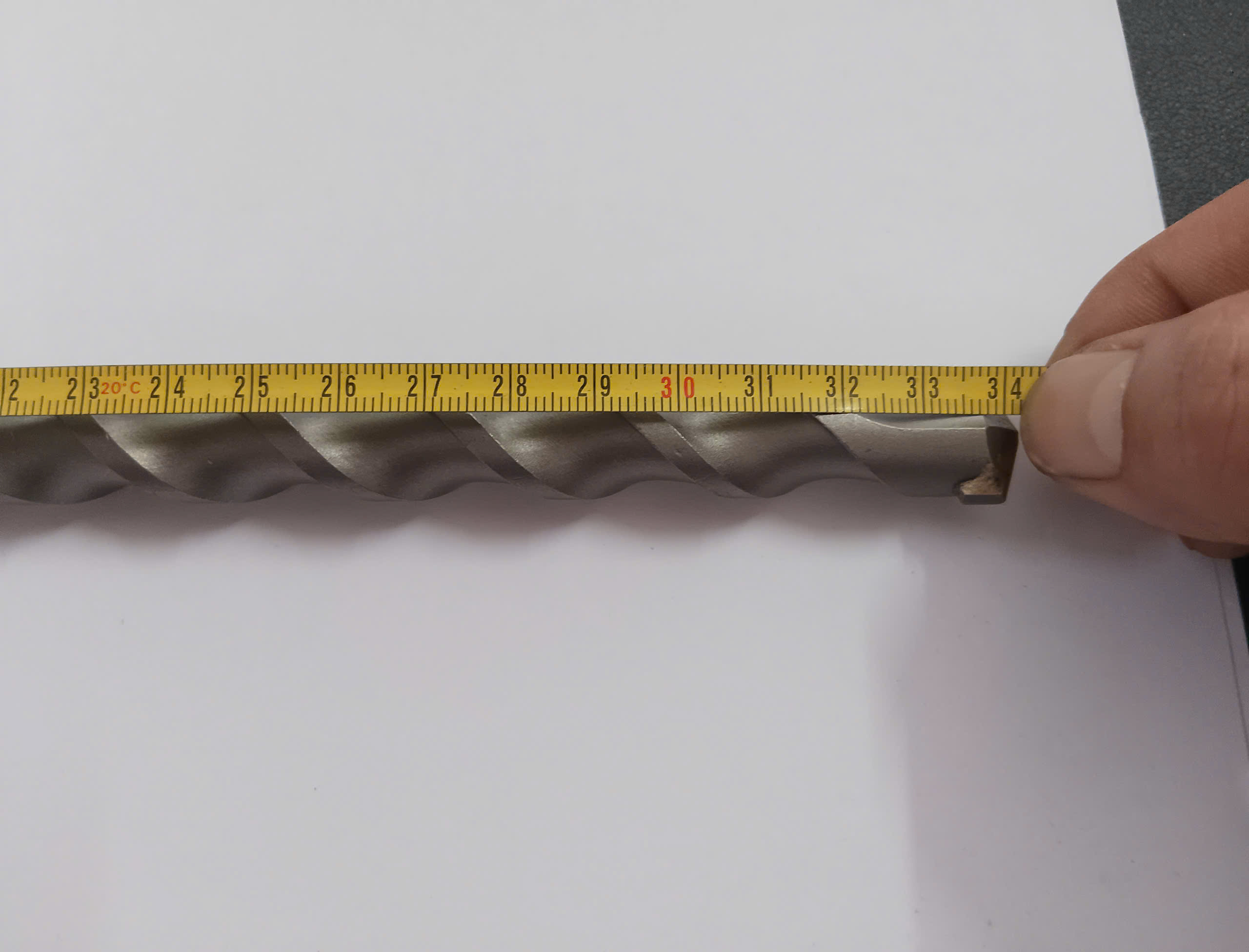 Hình ảnh 7 của mặt hàng Mũi khoan bê tông đuôi gài hợp kim carbide 18 x 350mm Asaki AK-6738
