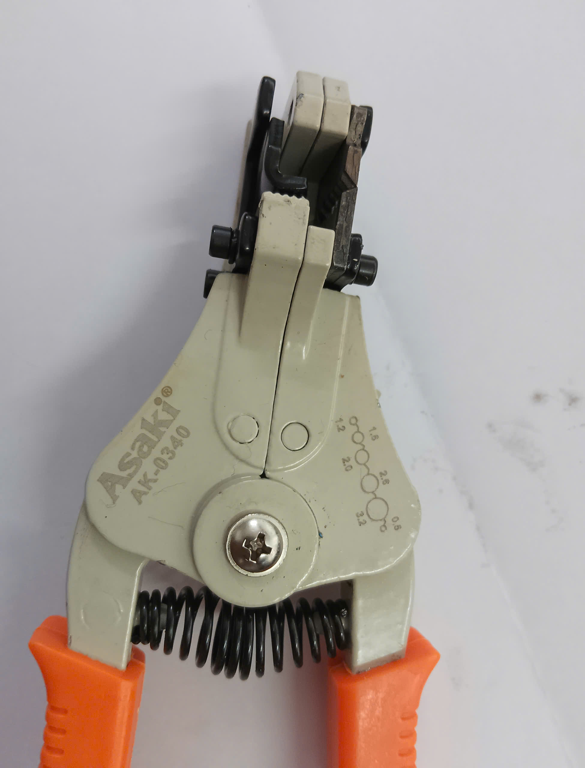 Hình ảnh 20 của mặt hàng Kềm tuốt dây điện tự động 7″/175mm Asaki AK-0340