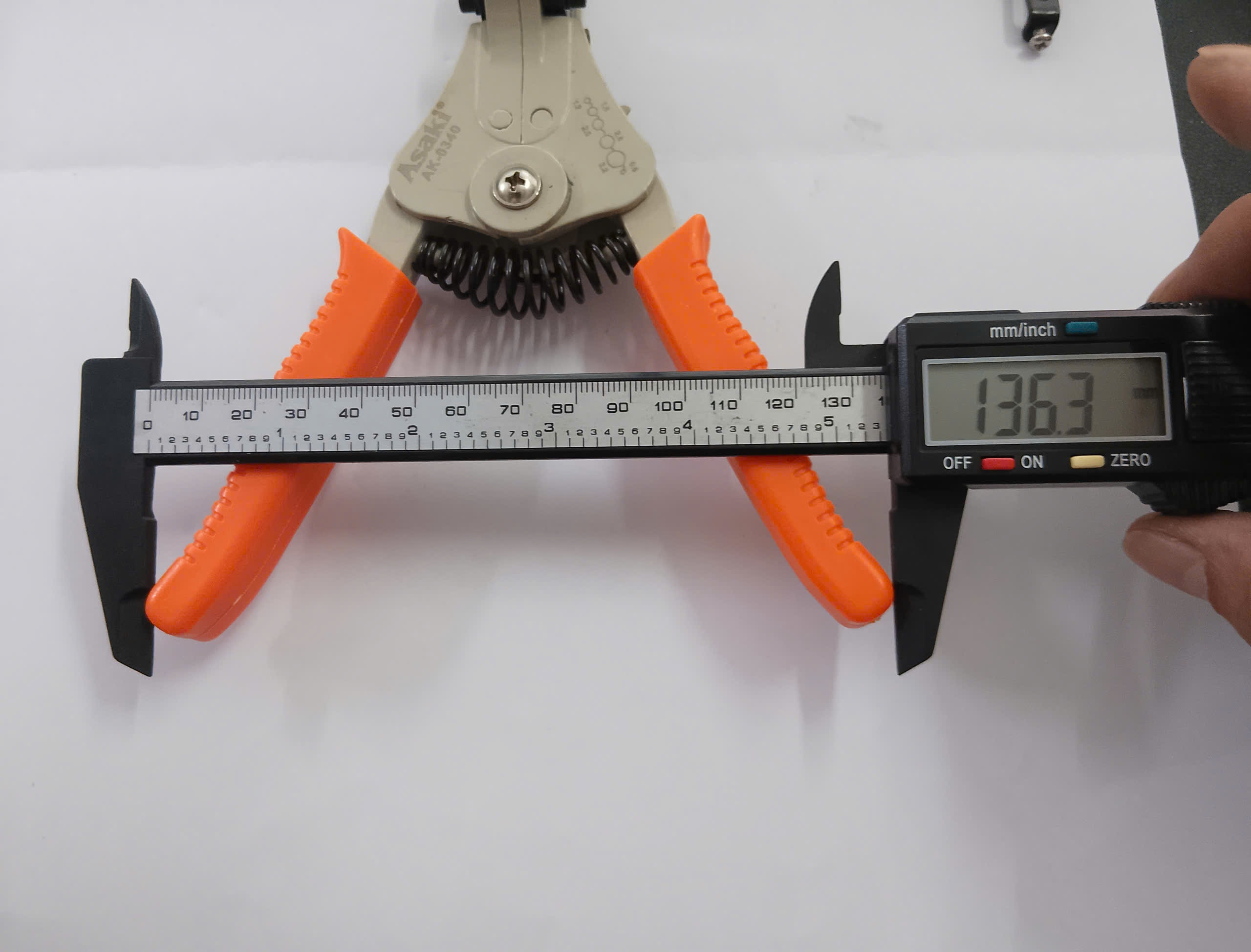 Hình ảnh 16 của mặt hàng Kềm tuốt dây điện tự động 7″/175mm Asaki AK-0340