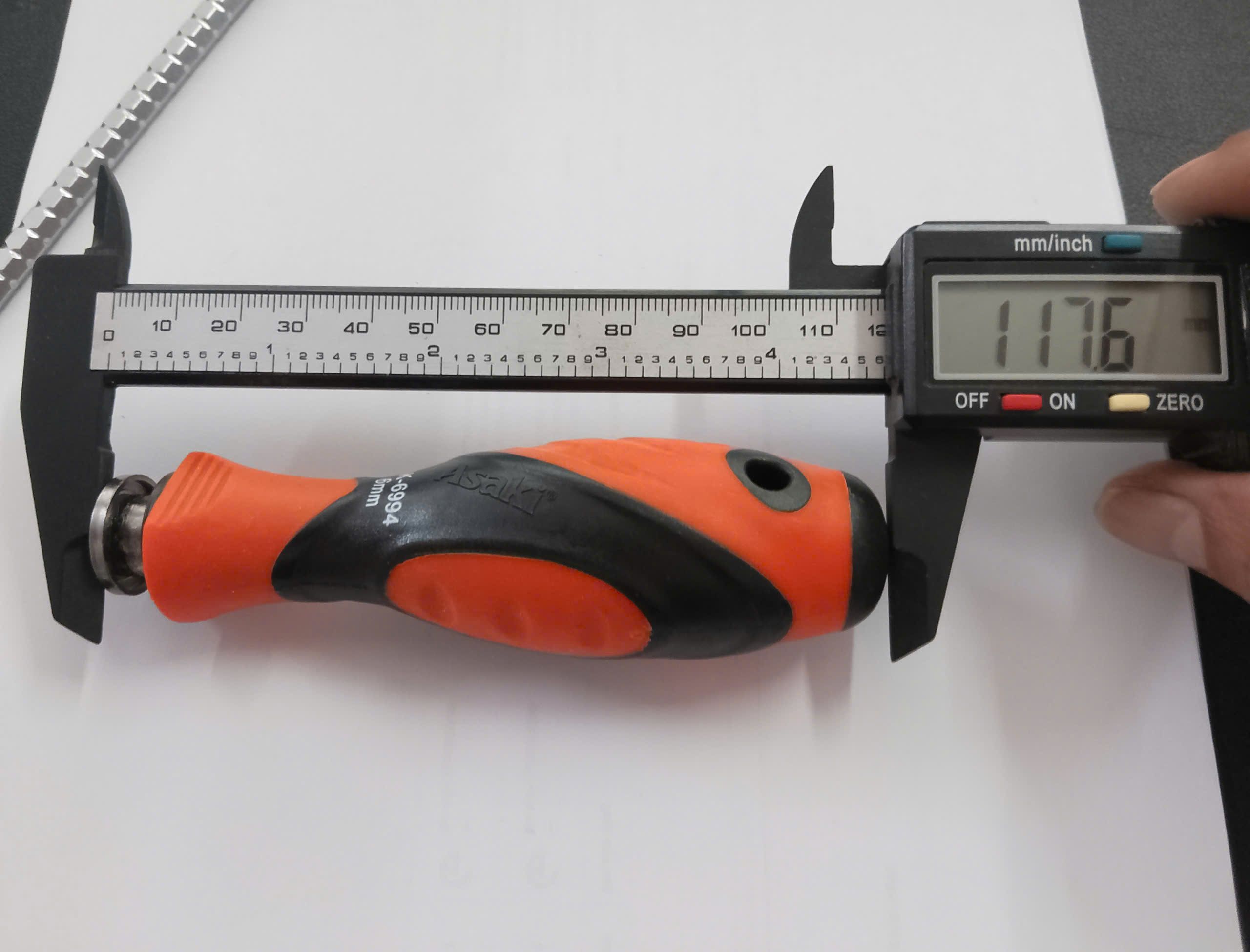 Hình ảnh 4 của mặt hàng Tua vít thép 2 đầu (có thể điều chỉnh chiều dài) Φ6mm Asaki AK-6994