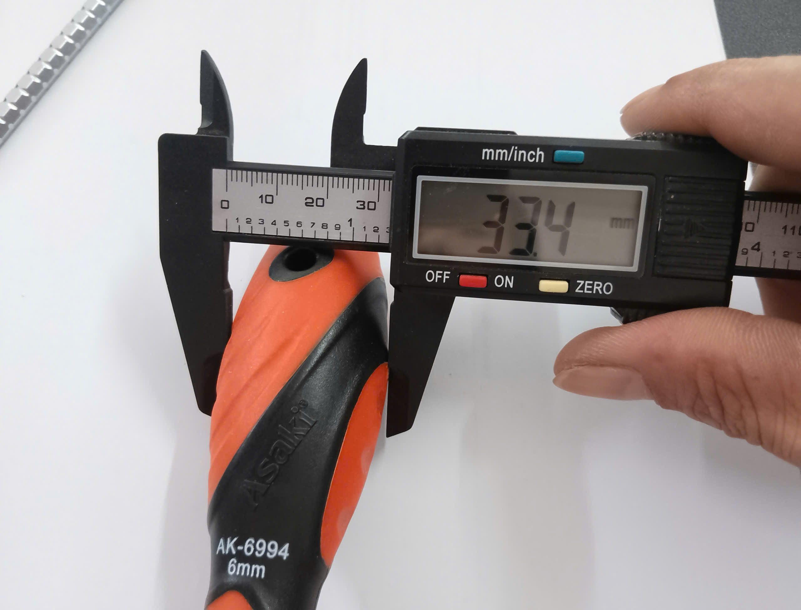 Hình ảnh 5 của mặt hàng Tua vít thép 2 đầu (có thể điều chỉnh chiều dài) Φ6mm Asaki AK-6994